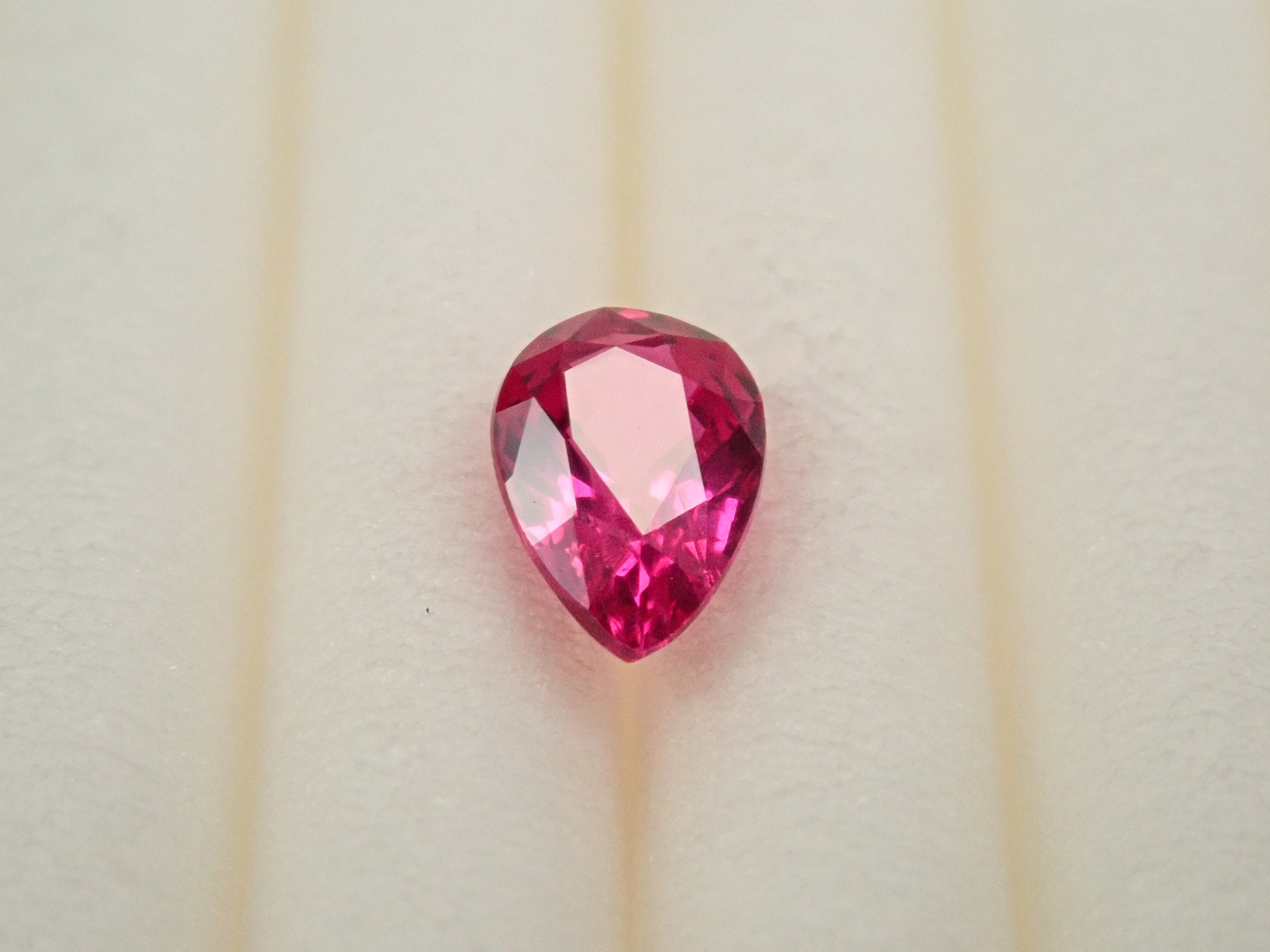 【12553181掲載】ビルマ産非加熱ルビー 0.227ctルース