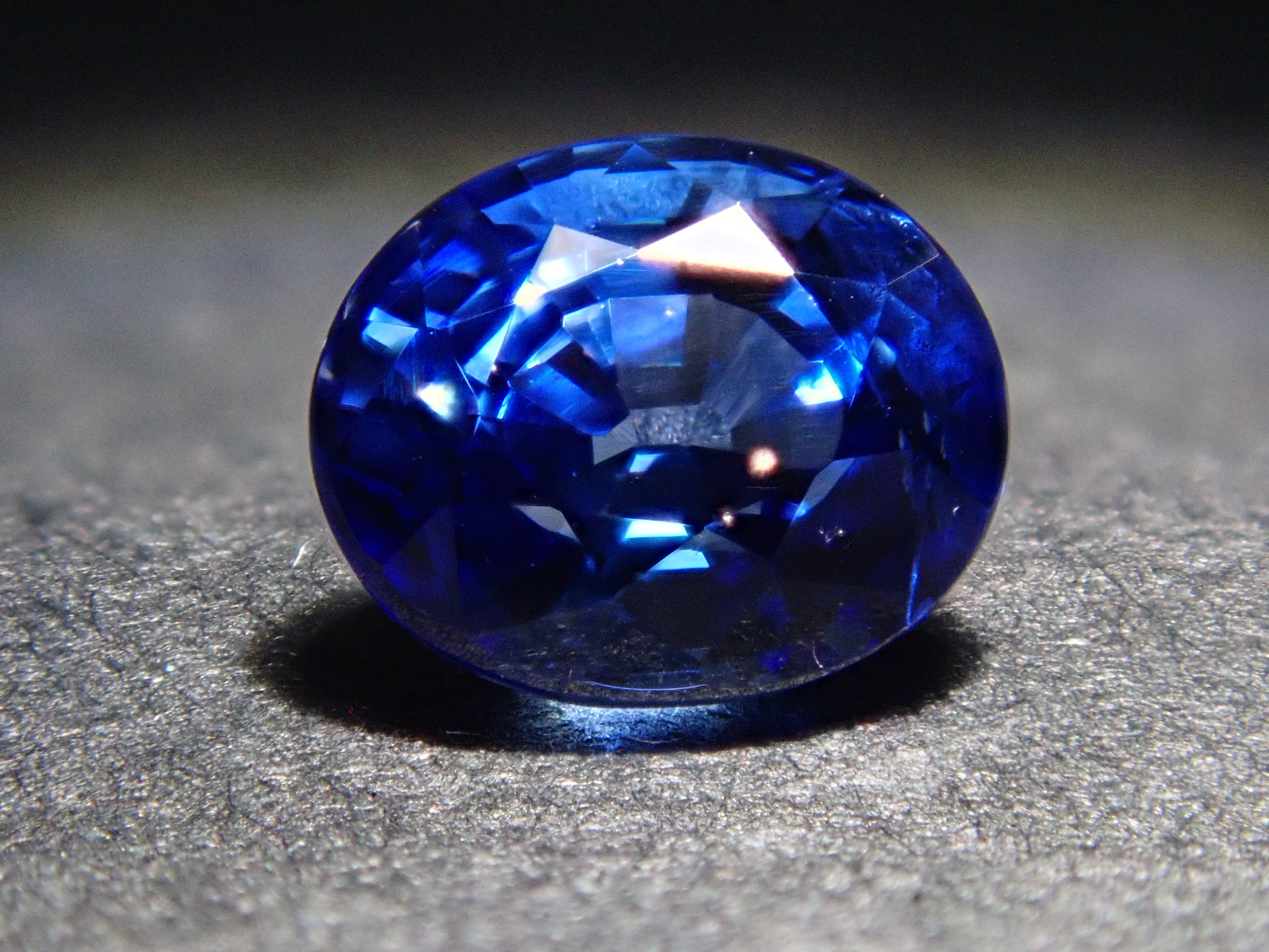 コーンフラワーブルーサファイア 0.680ctルース