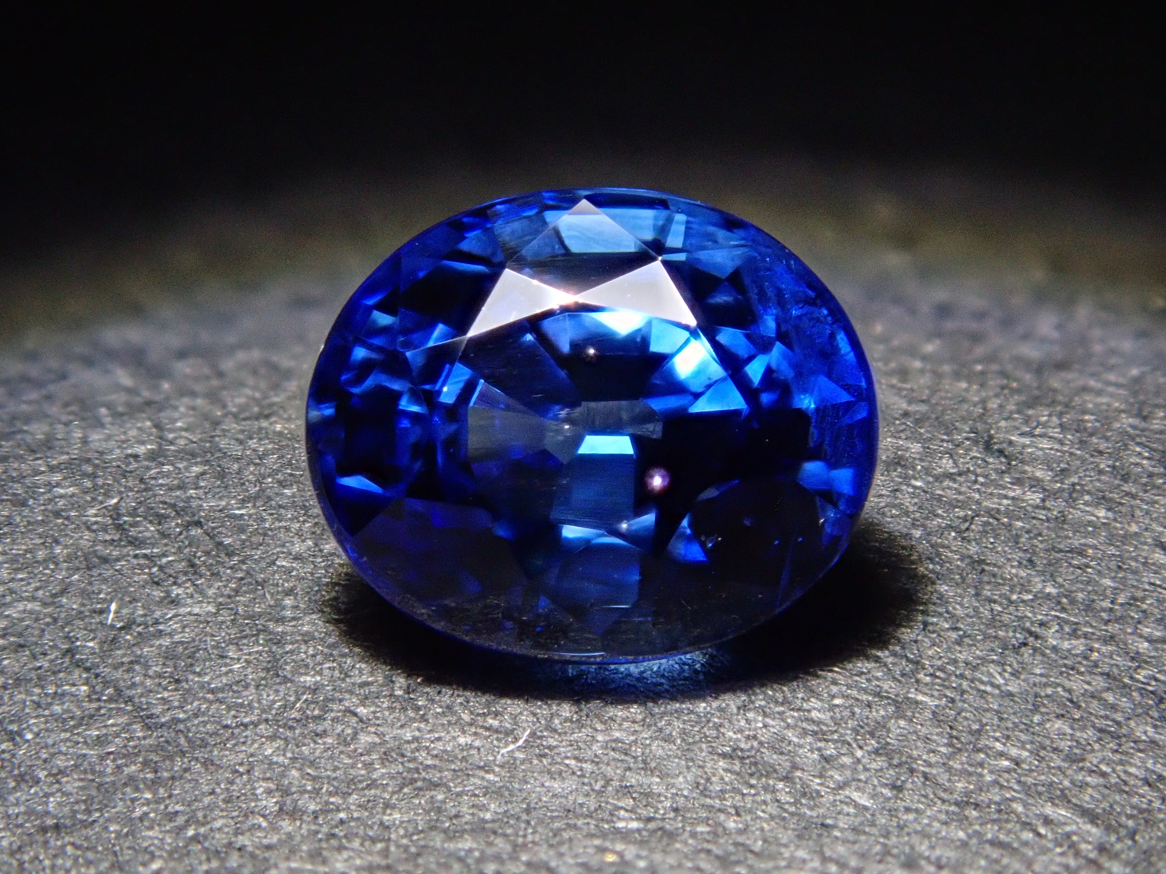 コーンフラワーブルーサファイア 0.680ctルース