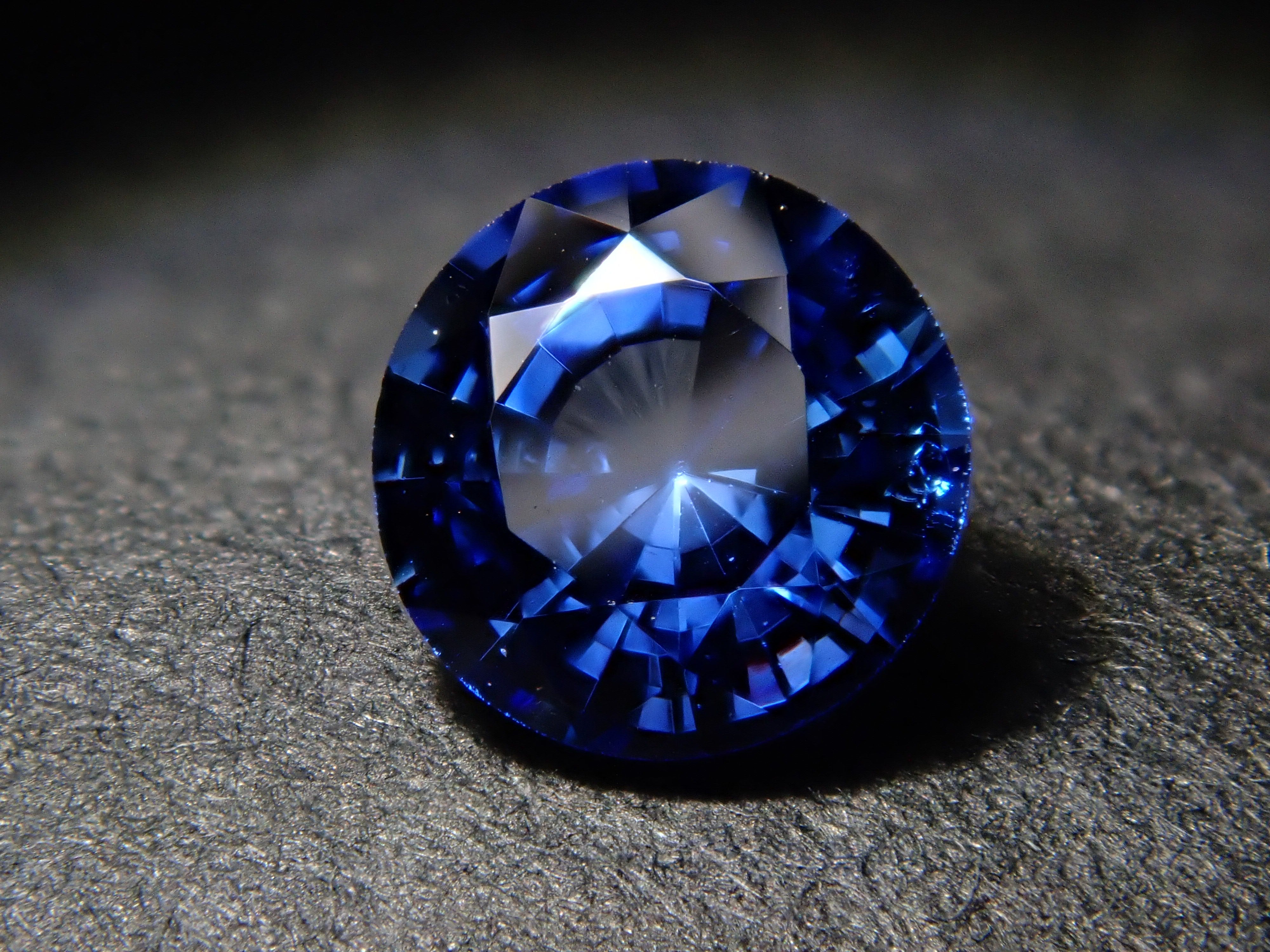 コーンフラワーブルーサファイア 0.430ctルース