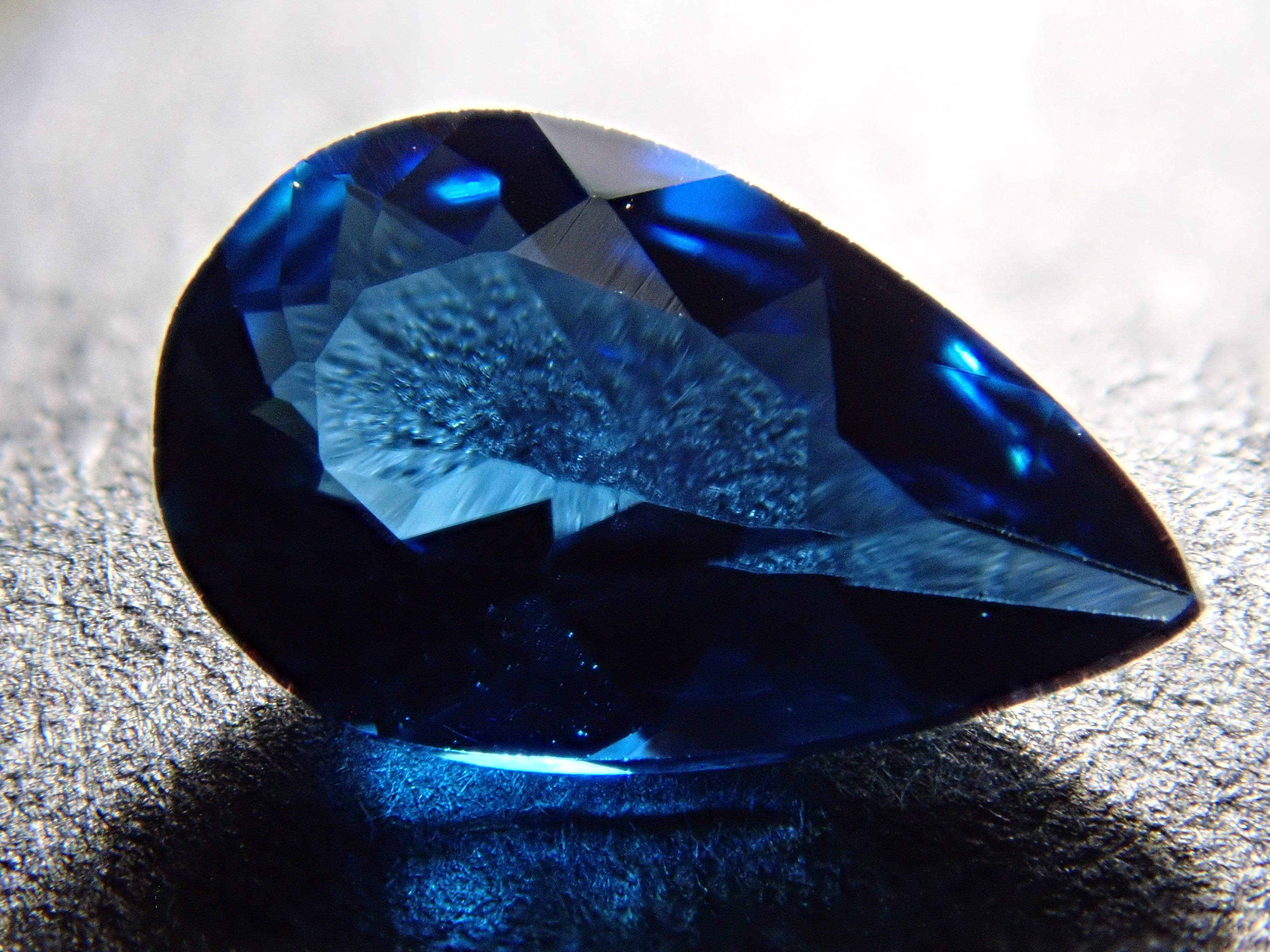 【12558097掲載】ブラジル産インディゴライトトルマリン 0.421ctルース