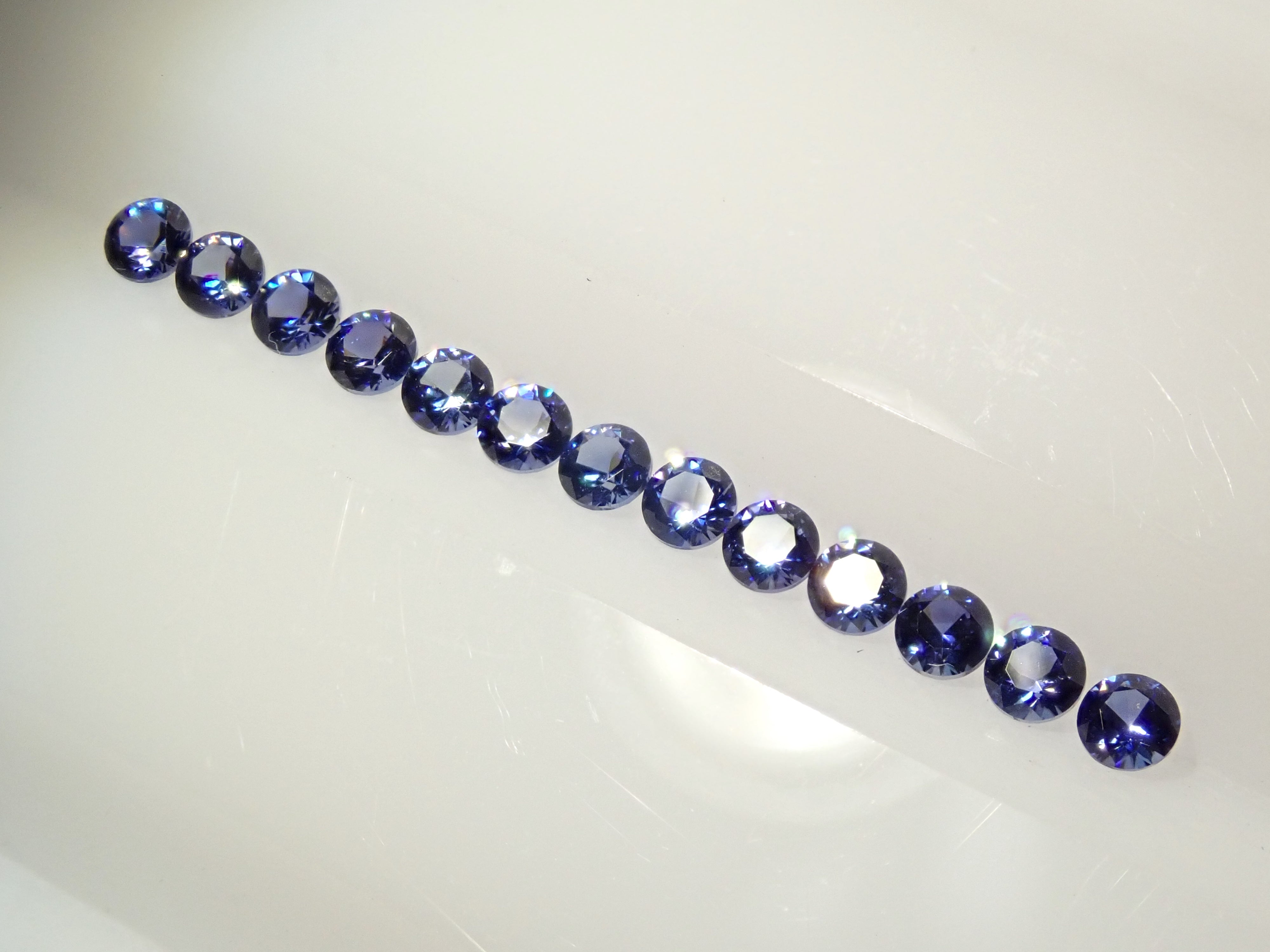 《頂級品質》13顆藍錐礦半永恆戒指套裝(2.0mm)