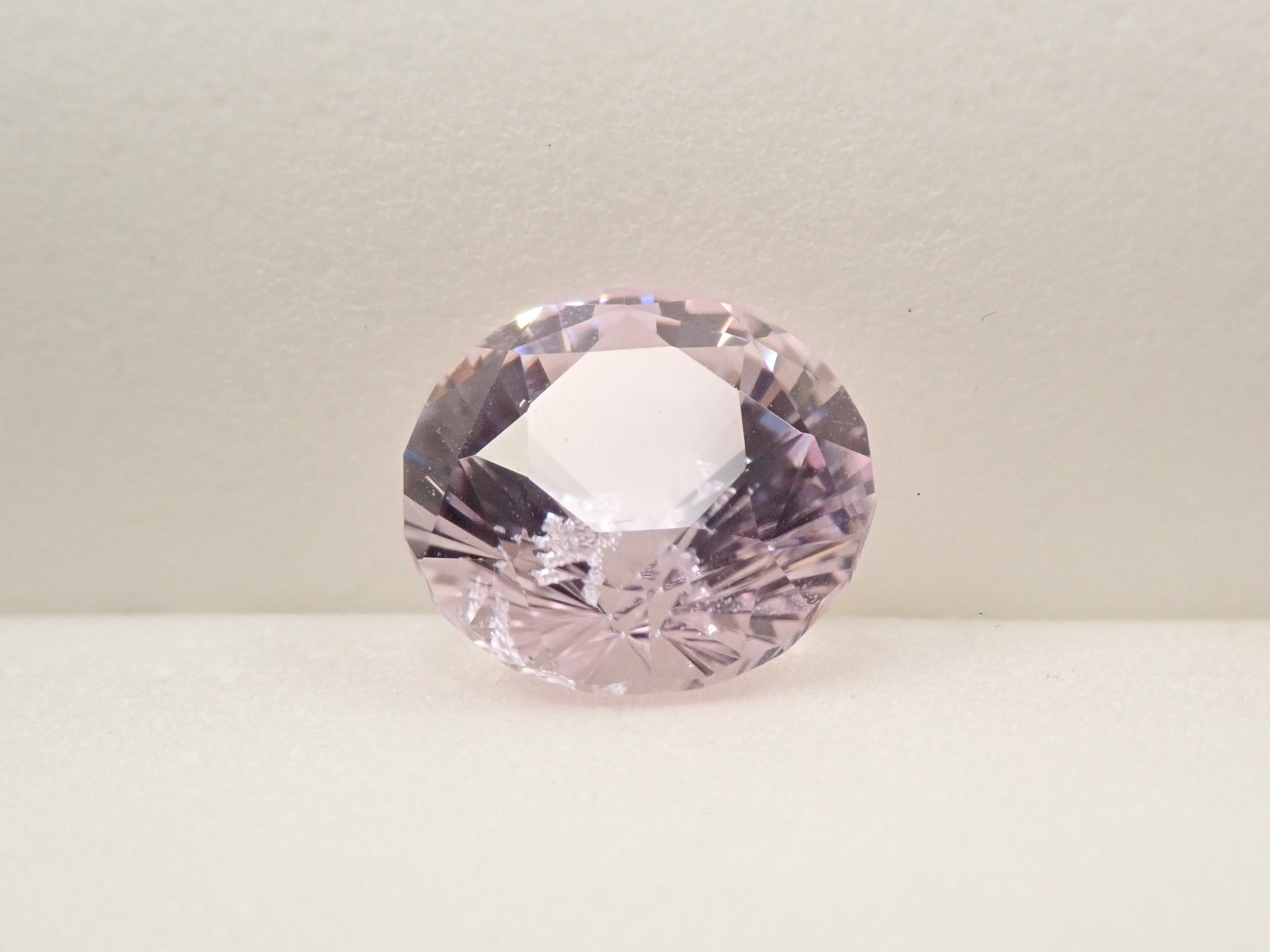 アフガニスタン産クンツァイト 3.508ctルース