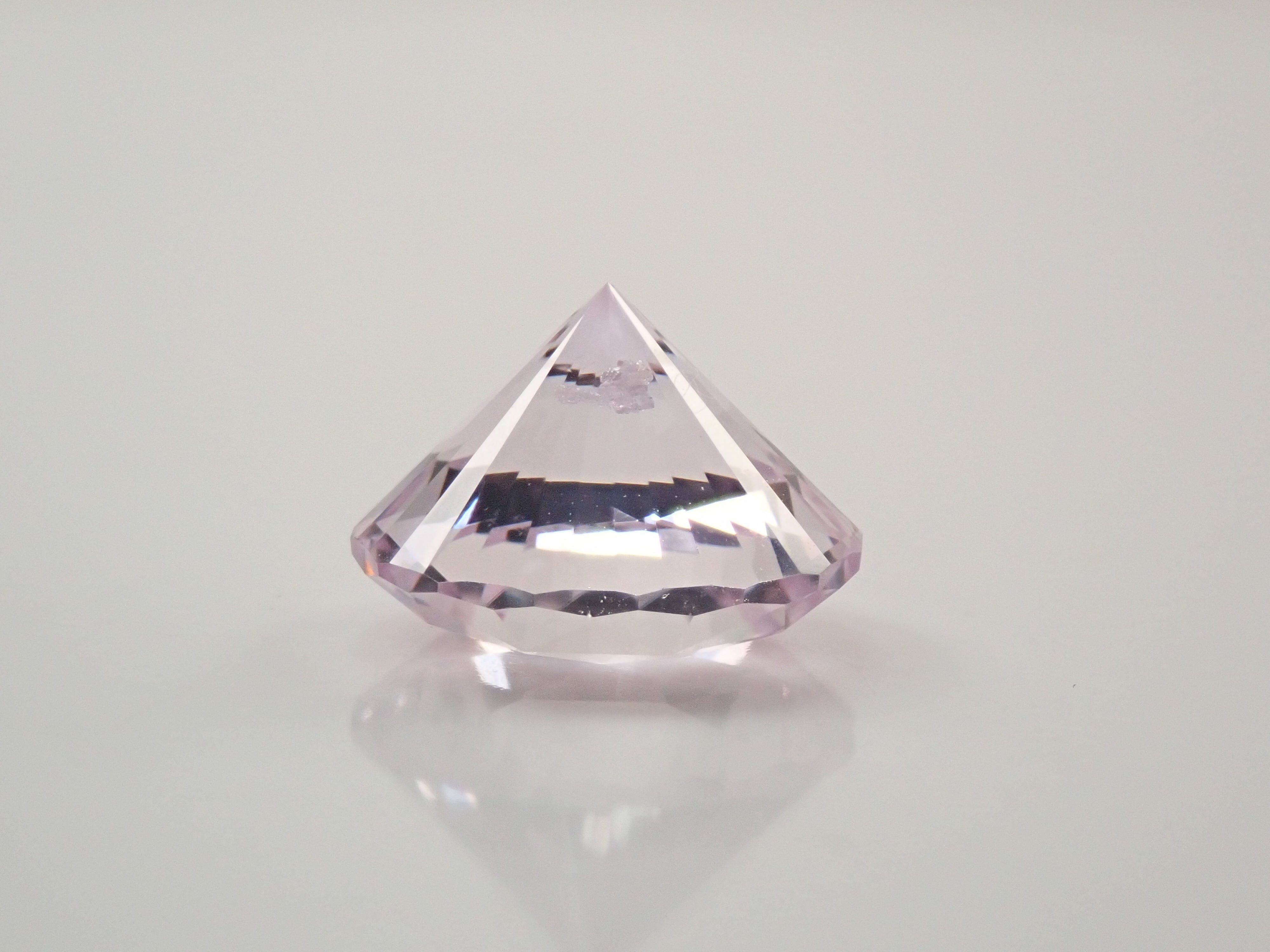 アフガニスタン産クンツァイト 3.508ctルース