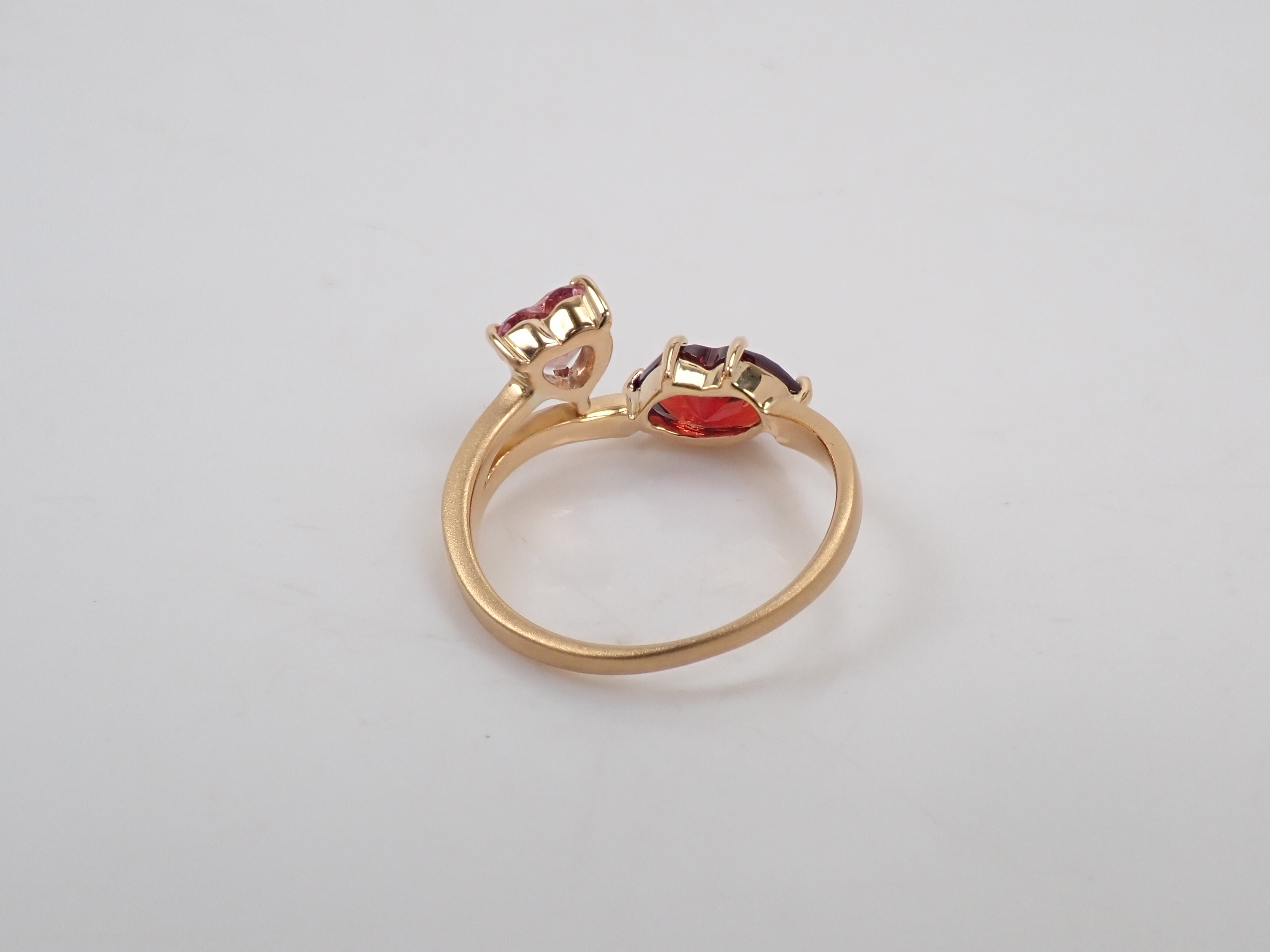 【9/4(金)AM10時〆:抽選販売_12】K18YG タンザニア産アルマンディンガーネット 1.003ct・ピンクサファイアリング