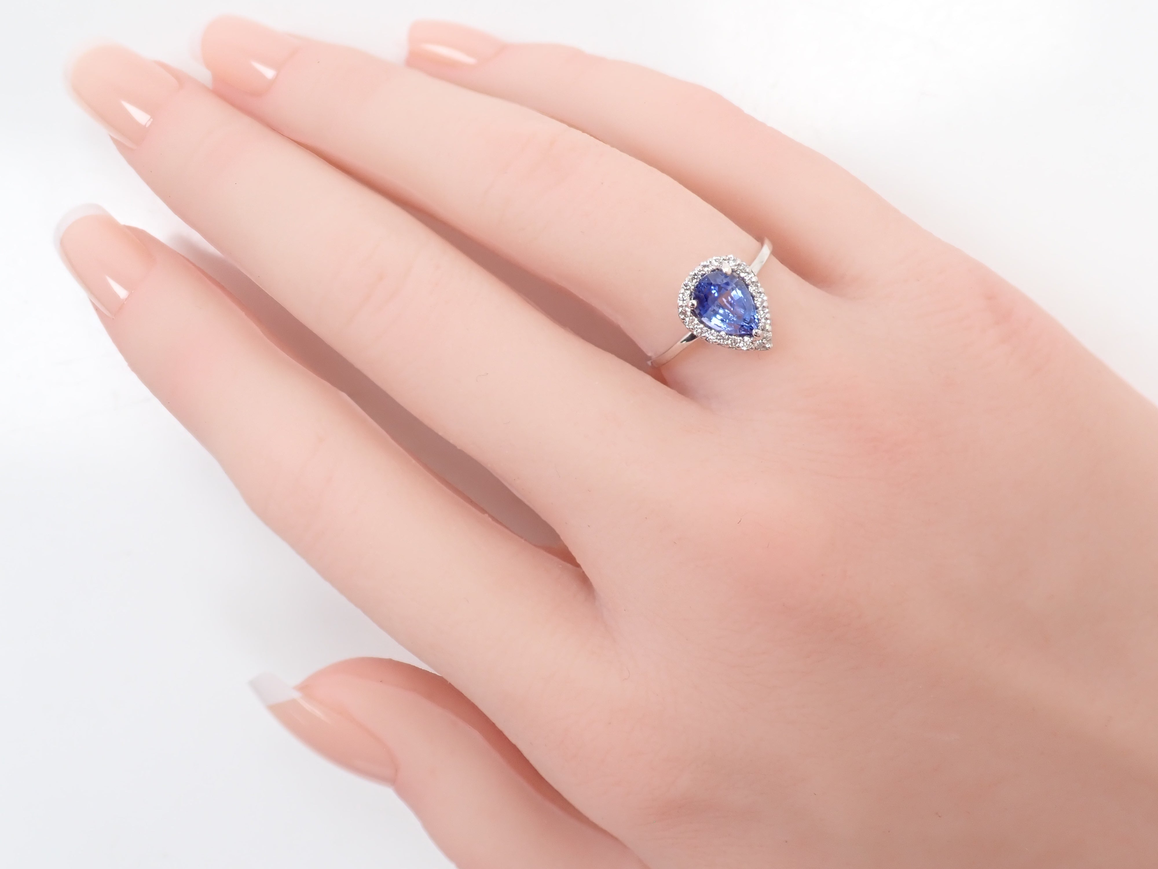 【9/4(金)AM10時〆:抽選販売_11】K18WG スリランカ産ブルーサファイア 1.22ct ダイヤモンド0.14ctリング鑑別書