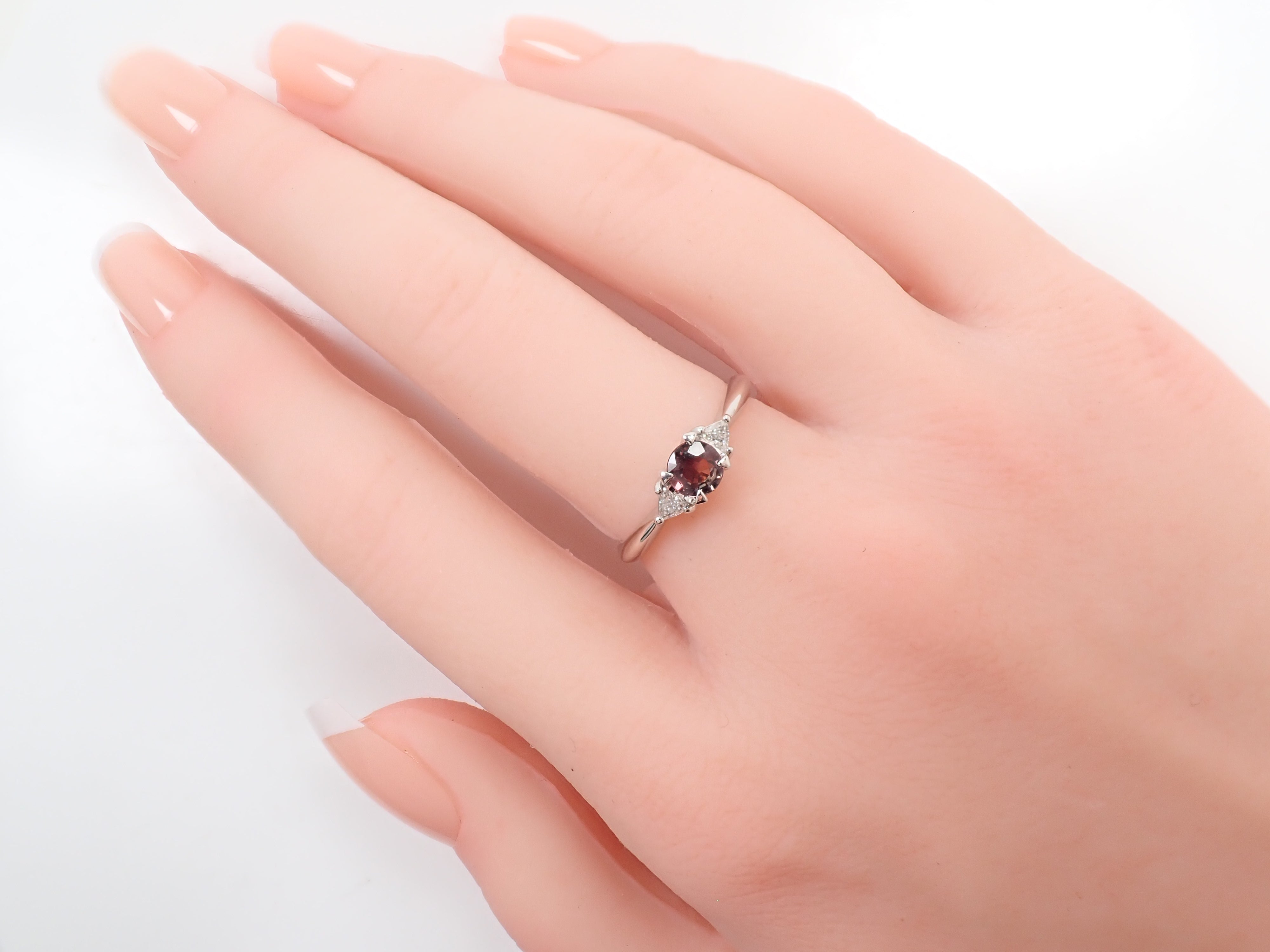 【8/31 22時販売】【カラフリ】Pt900 カラーチェンジサファイア0.446ct ダイヤモンド0.12ctリング鑑別書