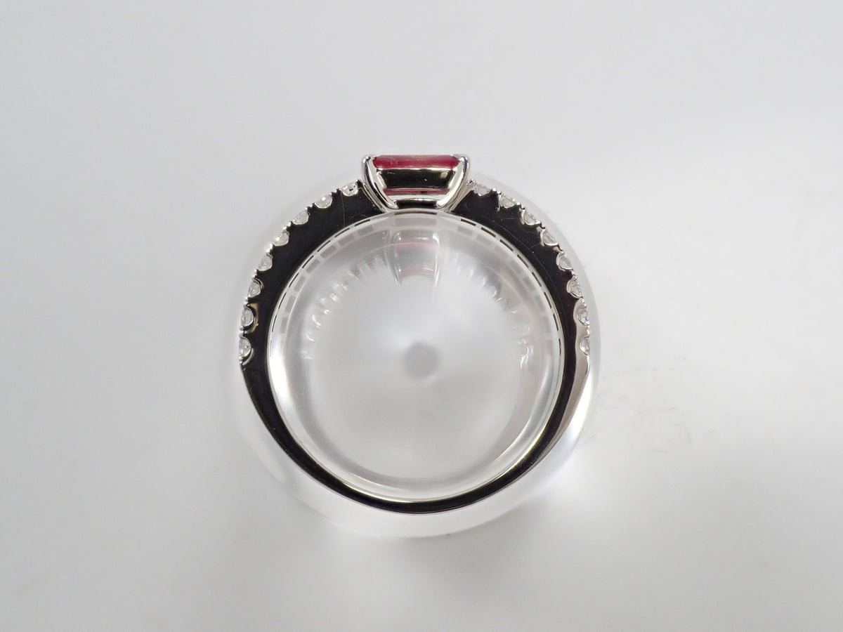 【9/20 22時販売】【カラフリ】Pt950レッドベリル0.20ct・ダイヤモンド0.23ctリング鑑別書