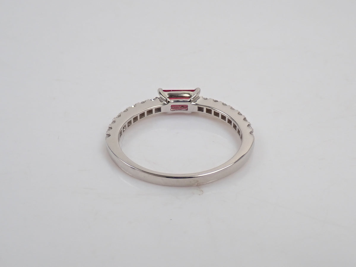 【9/20 22時販売】【カラフリ】Pt950レッドベリル0.20ct・ダイヤモンド0.23ctリング鑑別書