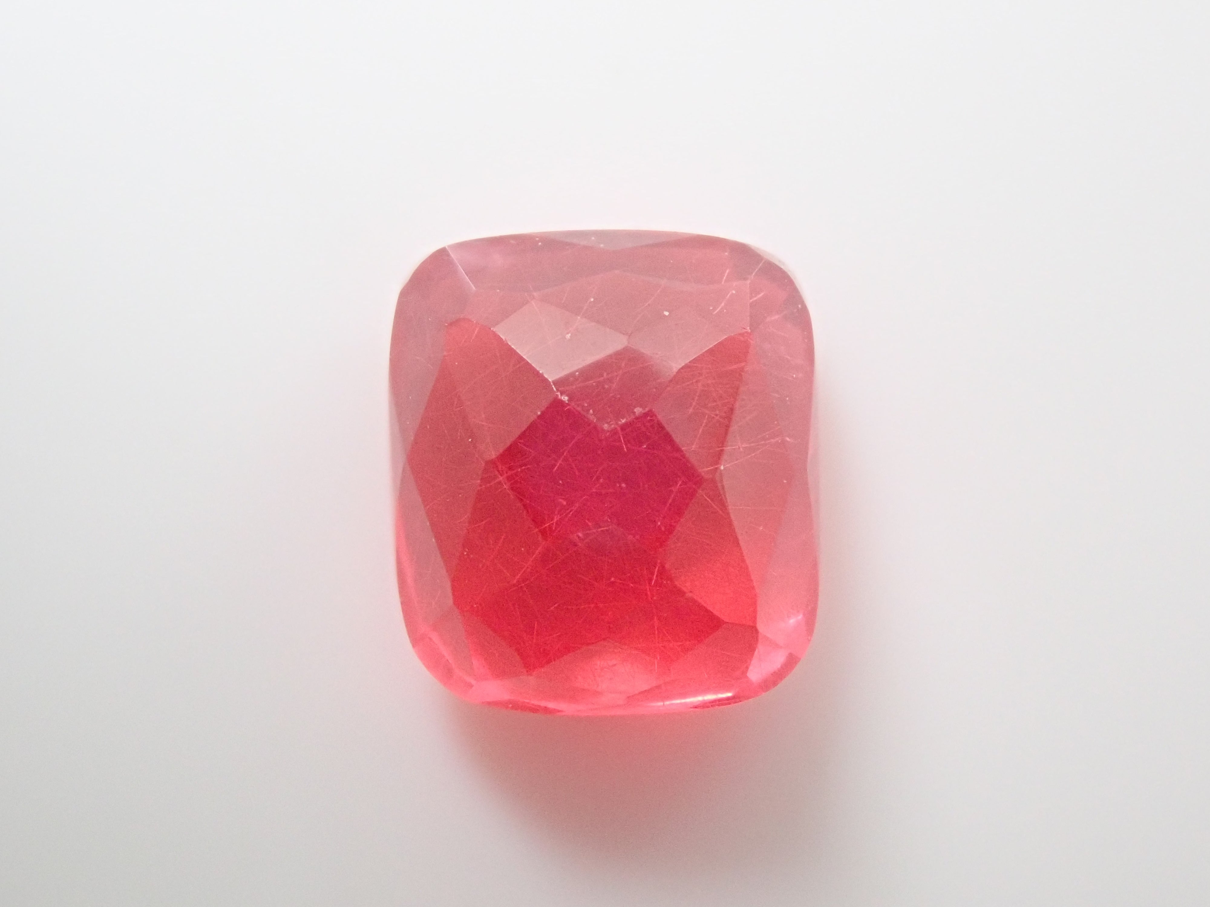 ブラジル産ロードナイト 2.126ctルース 日独鑑