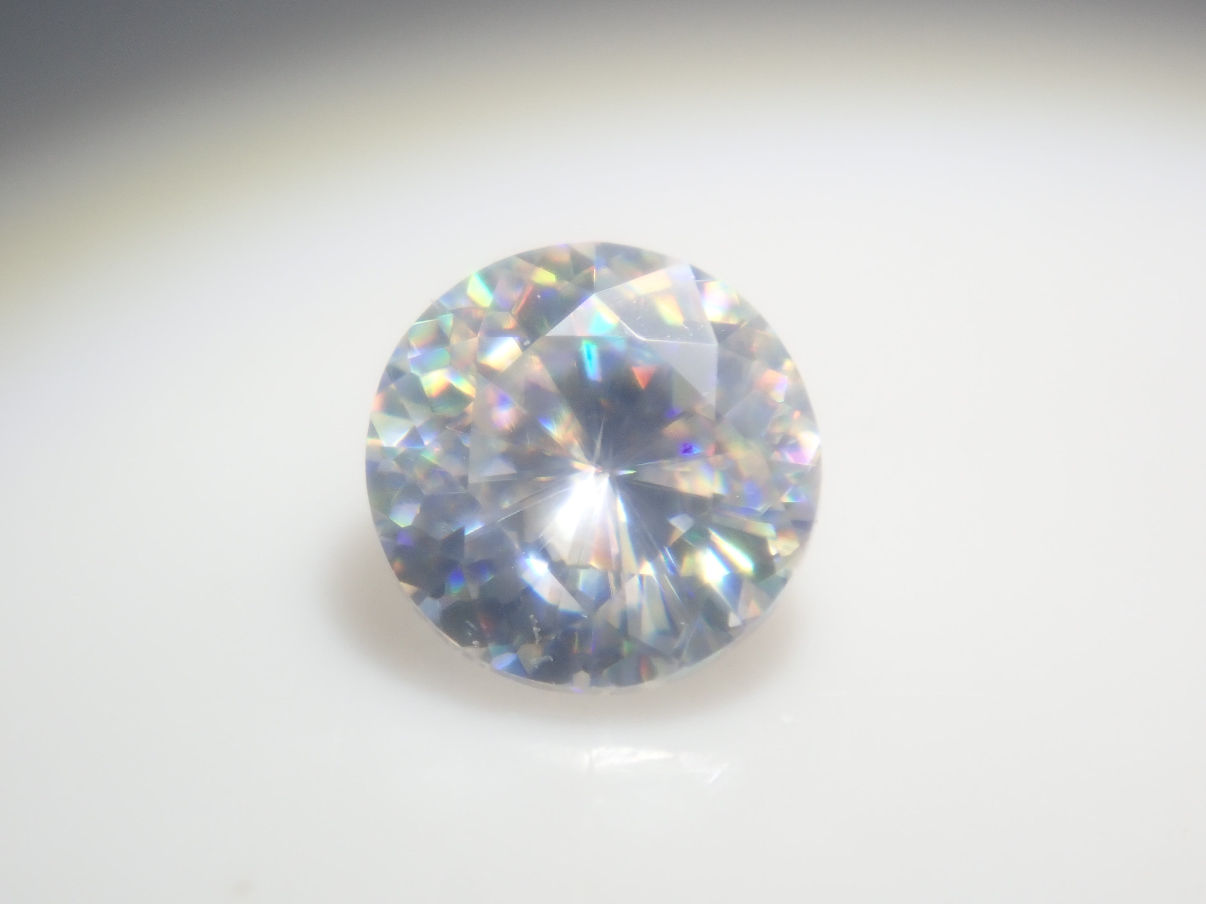 【9/3 22時販売】合成ルチル 3.8mm/0.278ctルース
