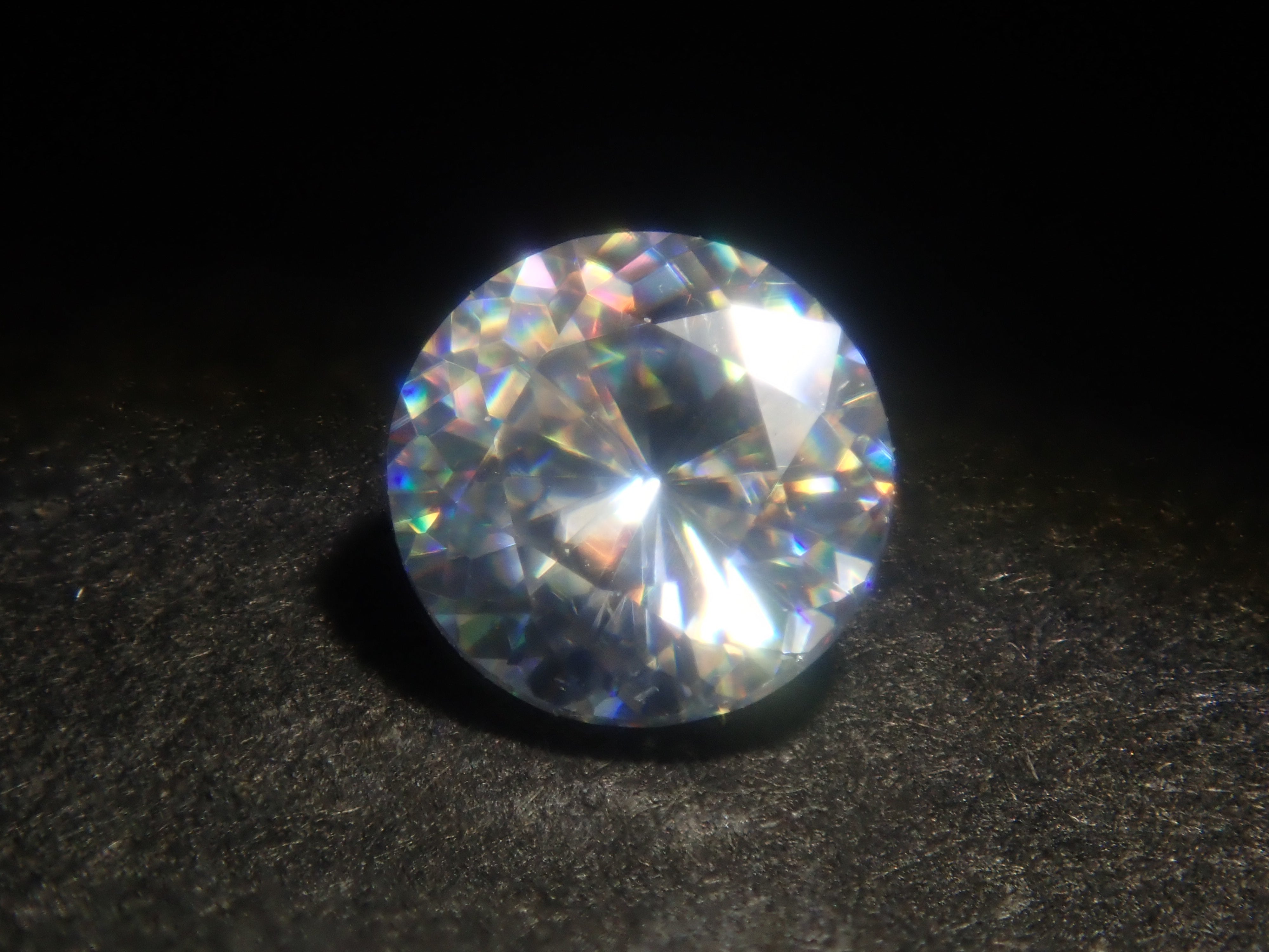【9/3 22時販売】合成ルチル 3.8mm/0.278ctルース