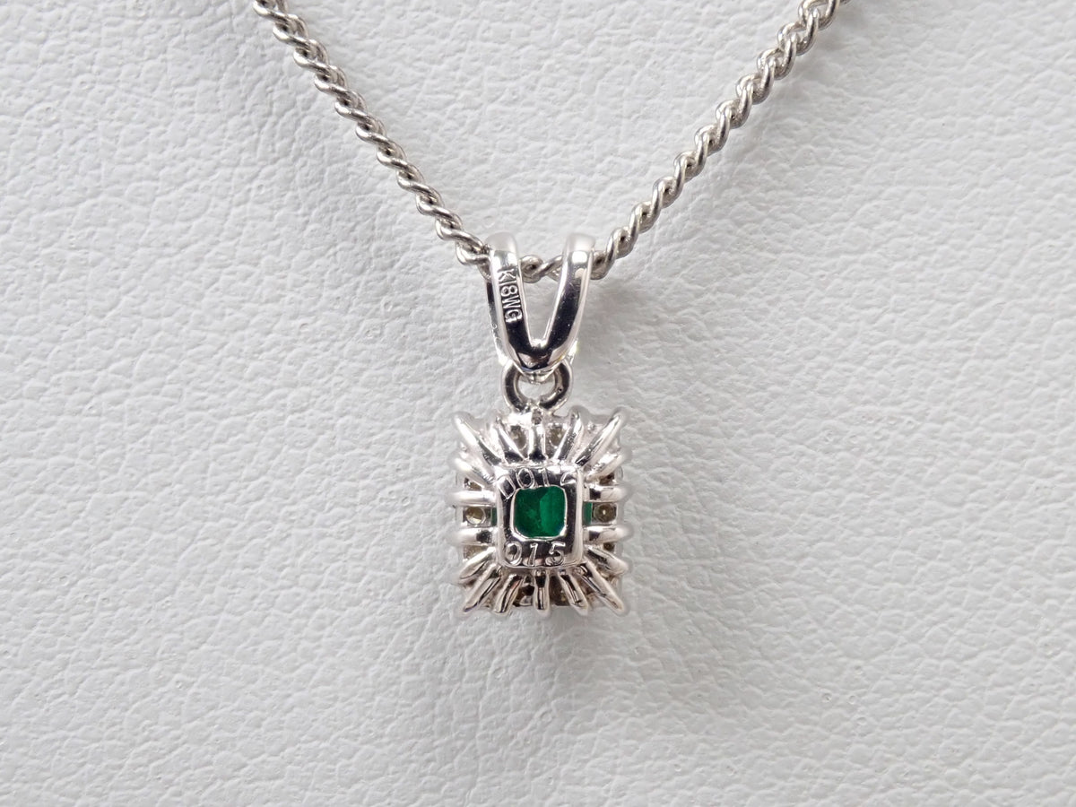【10/13 22時販売】【カラフリ】K18WG エメラルド0.15ct・ダイヤモンド0.12ctペンダントトップ(ネックレストップ)鑑別書