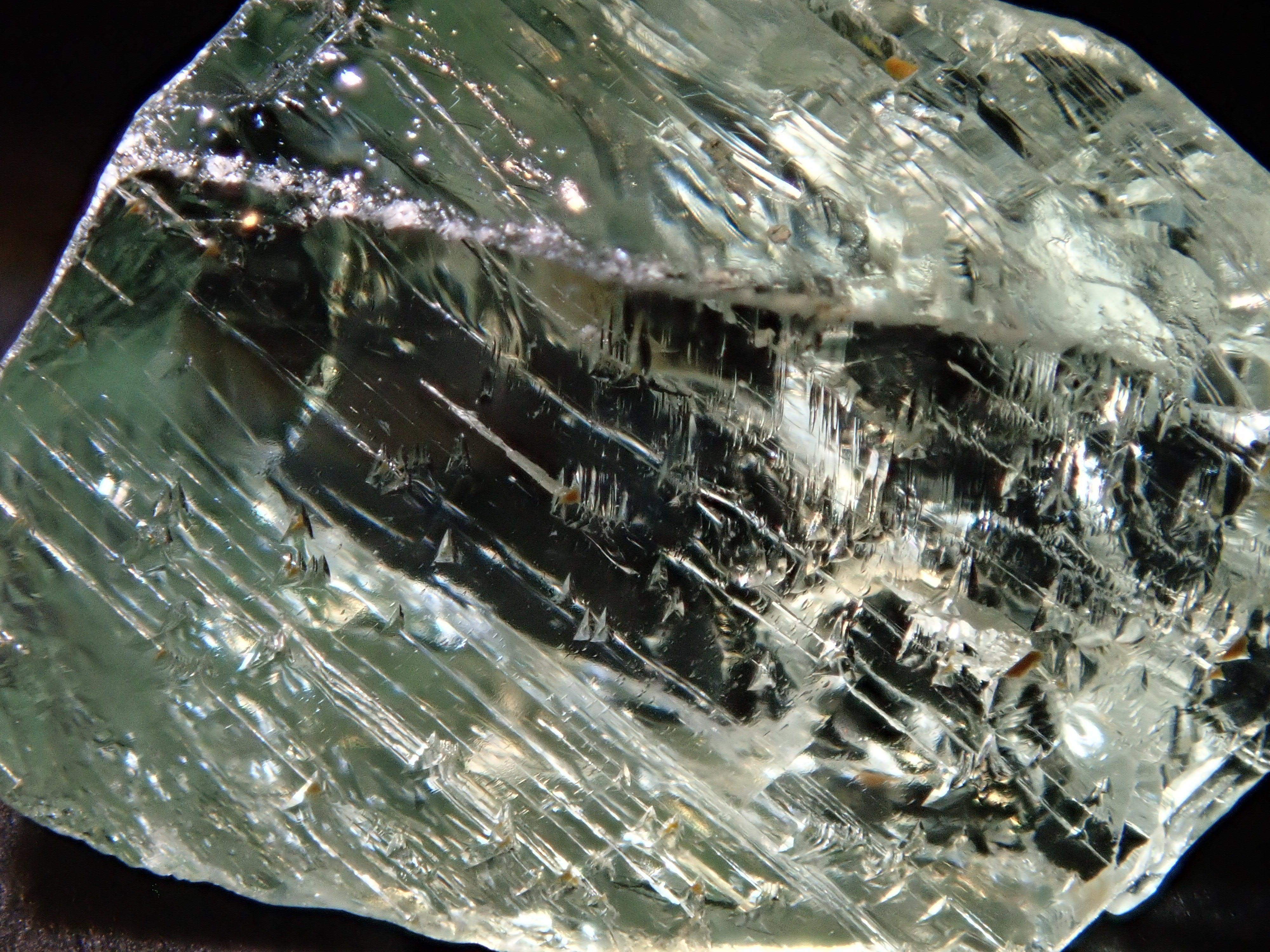 ブラジル産グリーンスポジュメン 1石 約7ct《複数購入割引有》