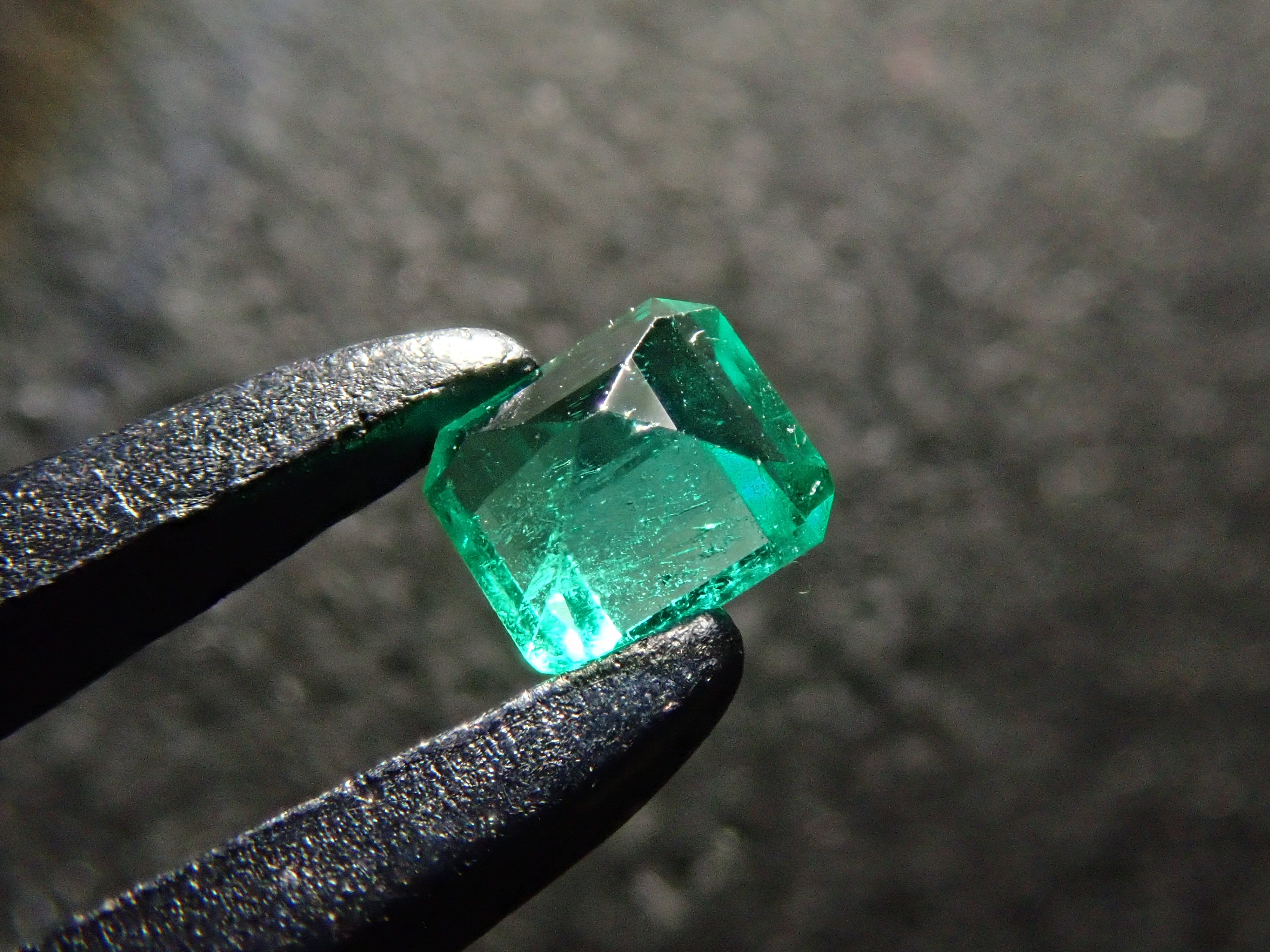 コロンビア産エメラルド 0.091ctルース