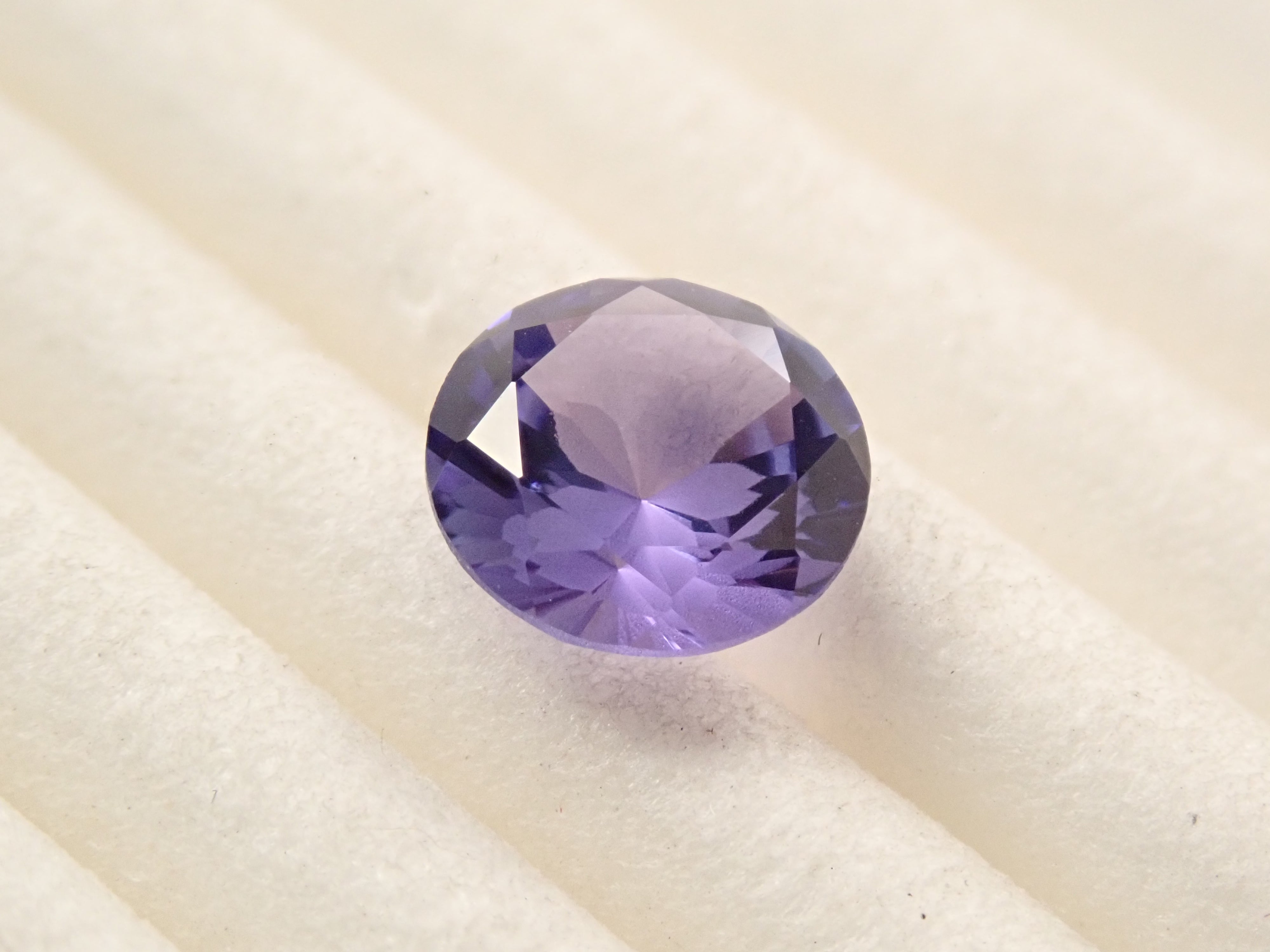 【12557971掲載】タンザニア産タンザナイト 0.774ctルース