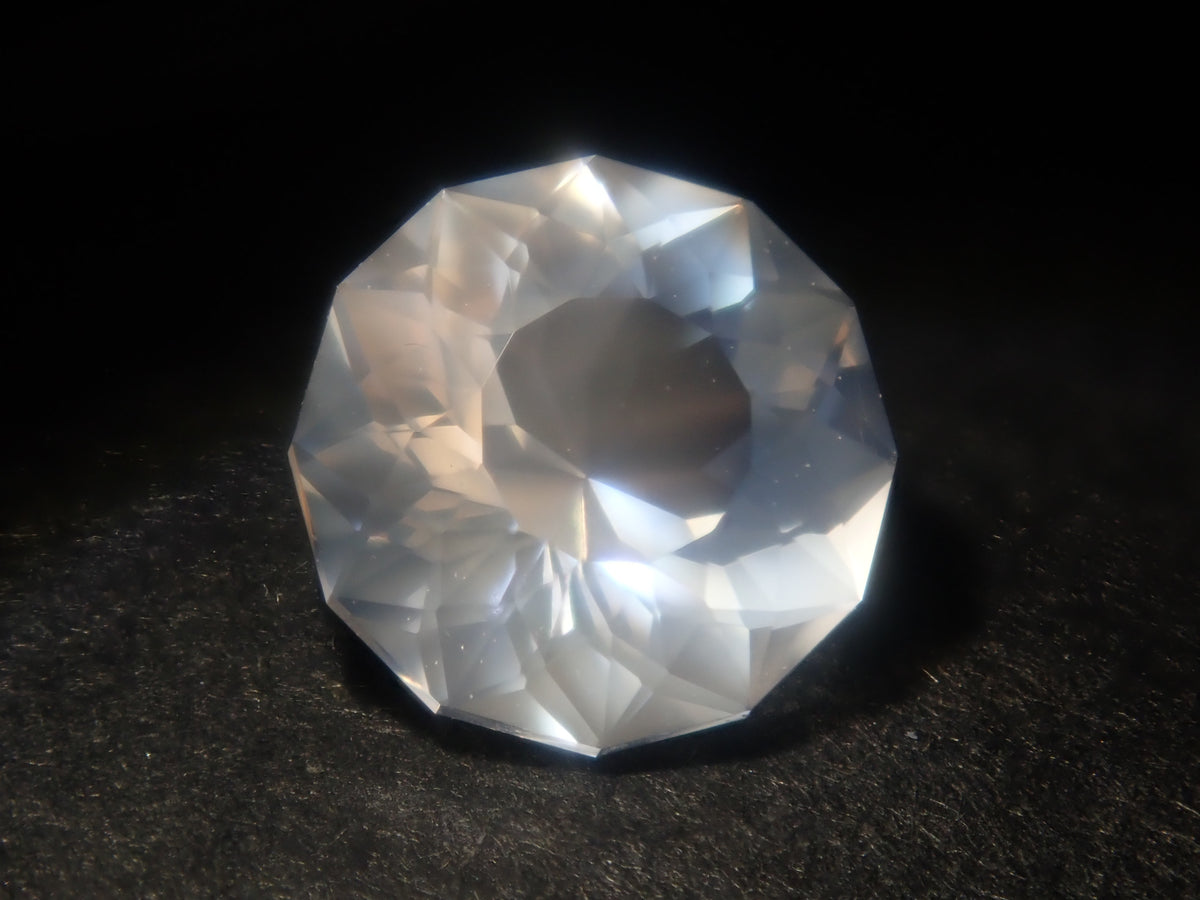 【9/6 22時販売】スリランカ・ウバ産ムーンストーン 6.1mm/0.828ctルース