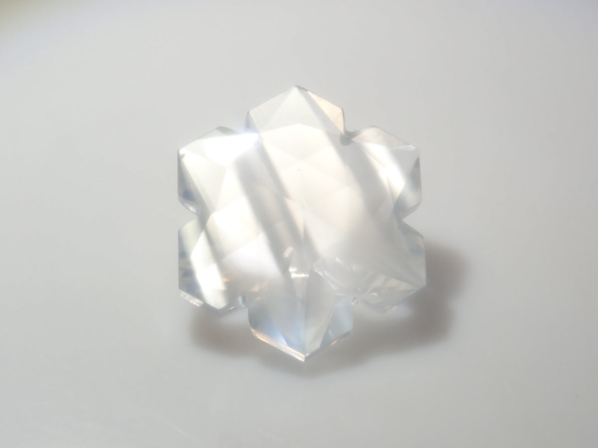 【9/14 22時販売】スリランカ・ウバ産ムーンストーン 0.872ctルース