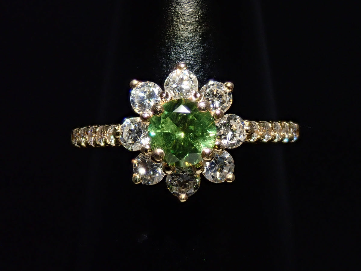 【9/6 22時販売】K18 ロシア産デマントイドガーネット(ホーステール認む) 4.6mm/0.44ctct ダイヤモンド 0.57ctリング鑑別書