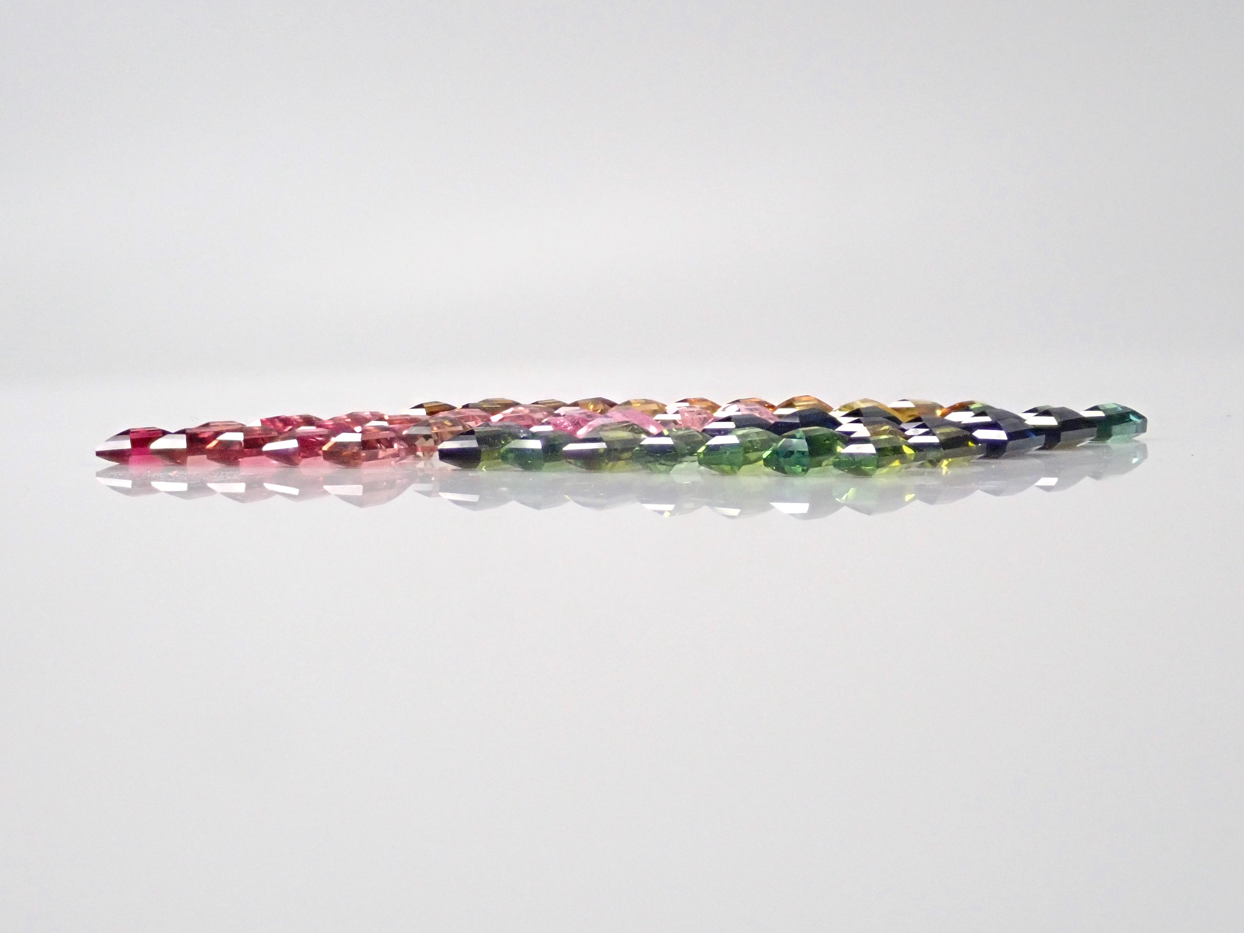 宝石ガチャ💎バゲットカットのトルマリン1石💎4×2mm《複数購入割引有》