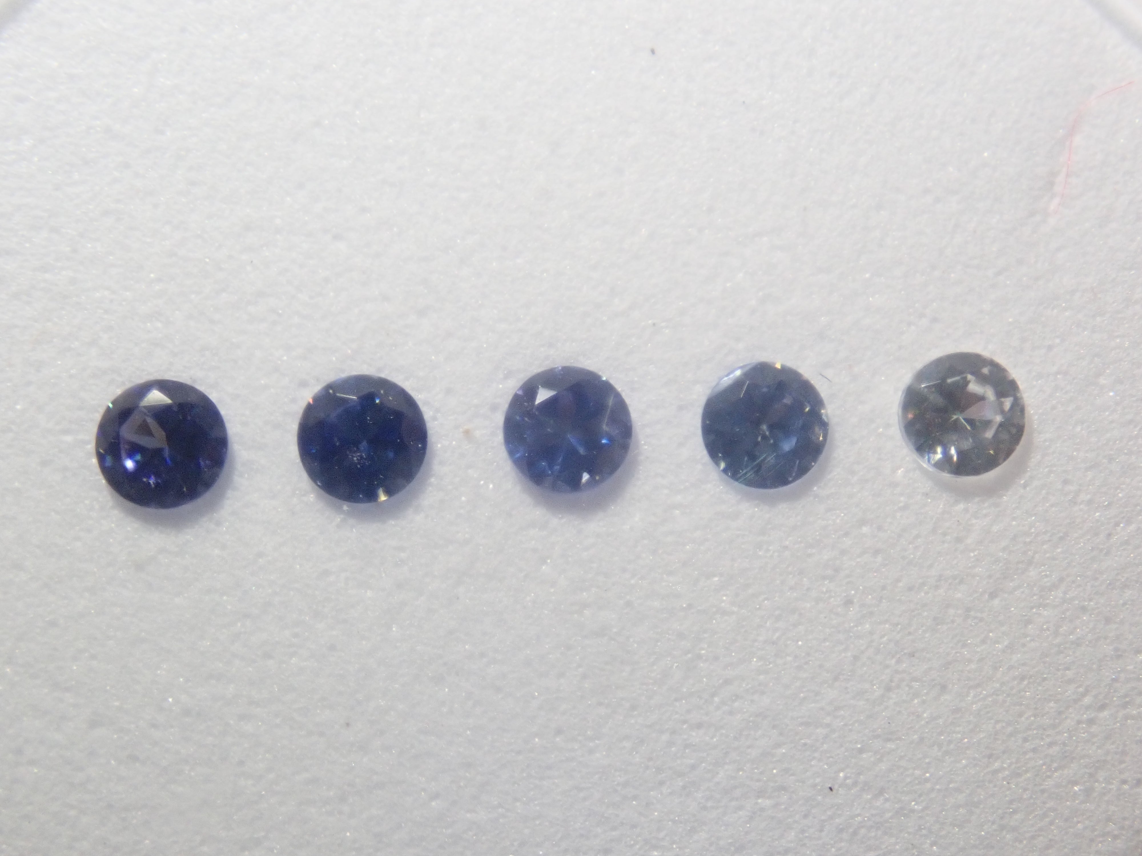 《Limited to 1 Set》Benitoite Gradation 5-Stone Set (2.0mm, includes top quality) 《Multiple Purchase Discount Available》