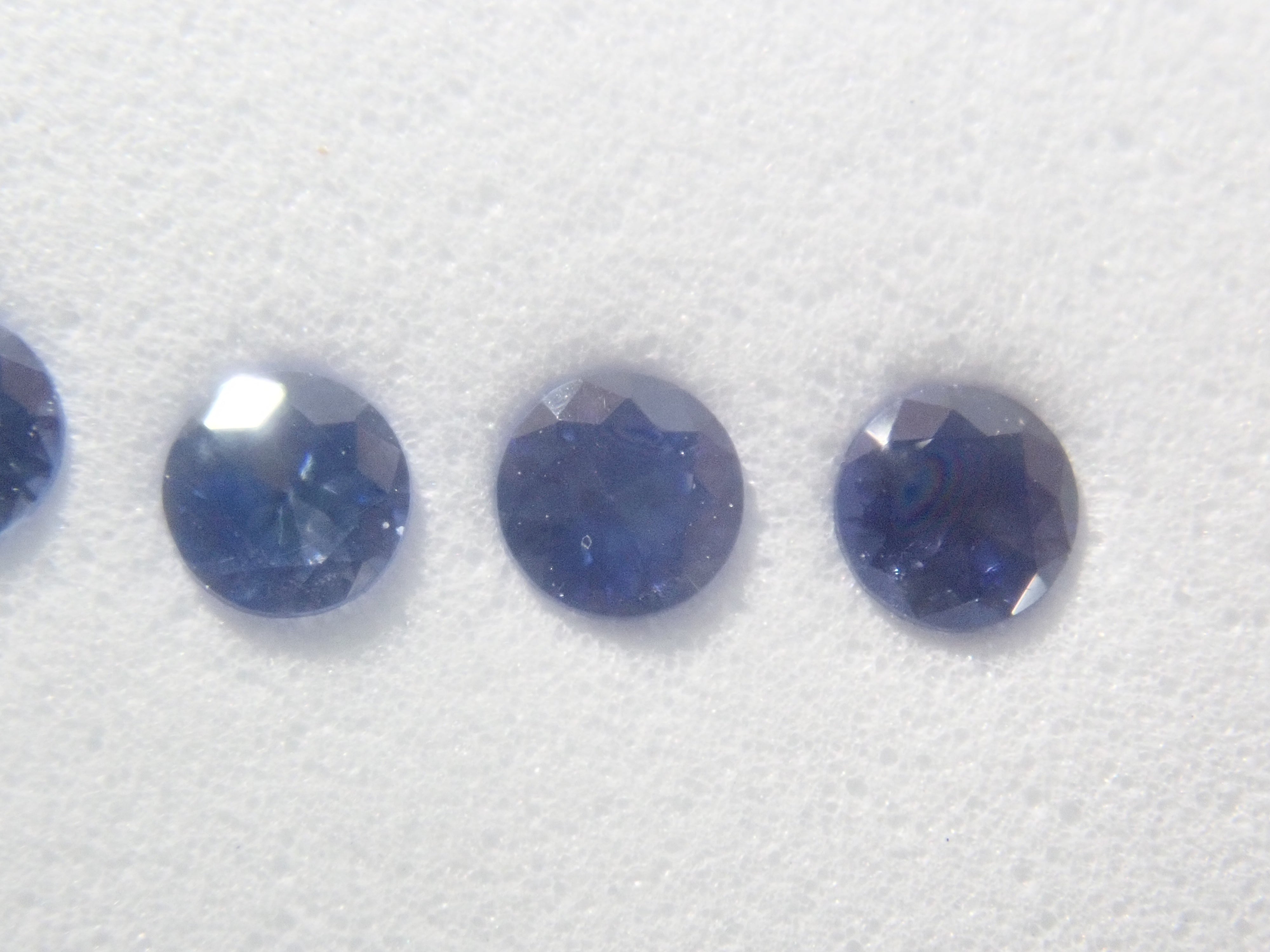 《Limited to 1 Set》Benitoite Gradation 5-Stone Set (2.0mm, includes top quality) 《Multiple Purchase Discount Available》