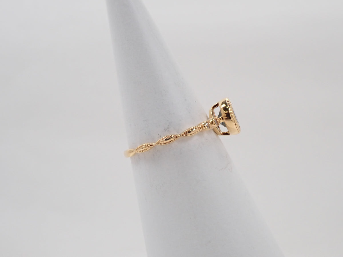 【9/20 22時販売】【カラフリ】K18 アクアマリン 0.65ct・ダイヤモンド0.02ctリング 鑑別カード