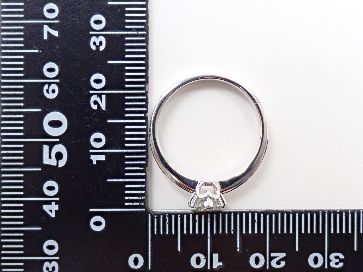 【9/15 22時販売】【カラフリ】K18WG 特殊カットダイヤモンド 4.5mm/0.327ct(VS-1、Iカラー)リング 中宝