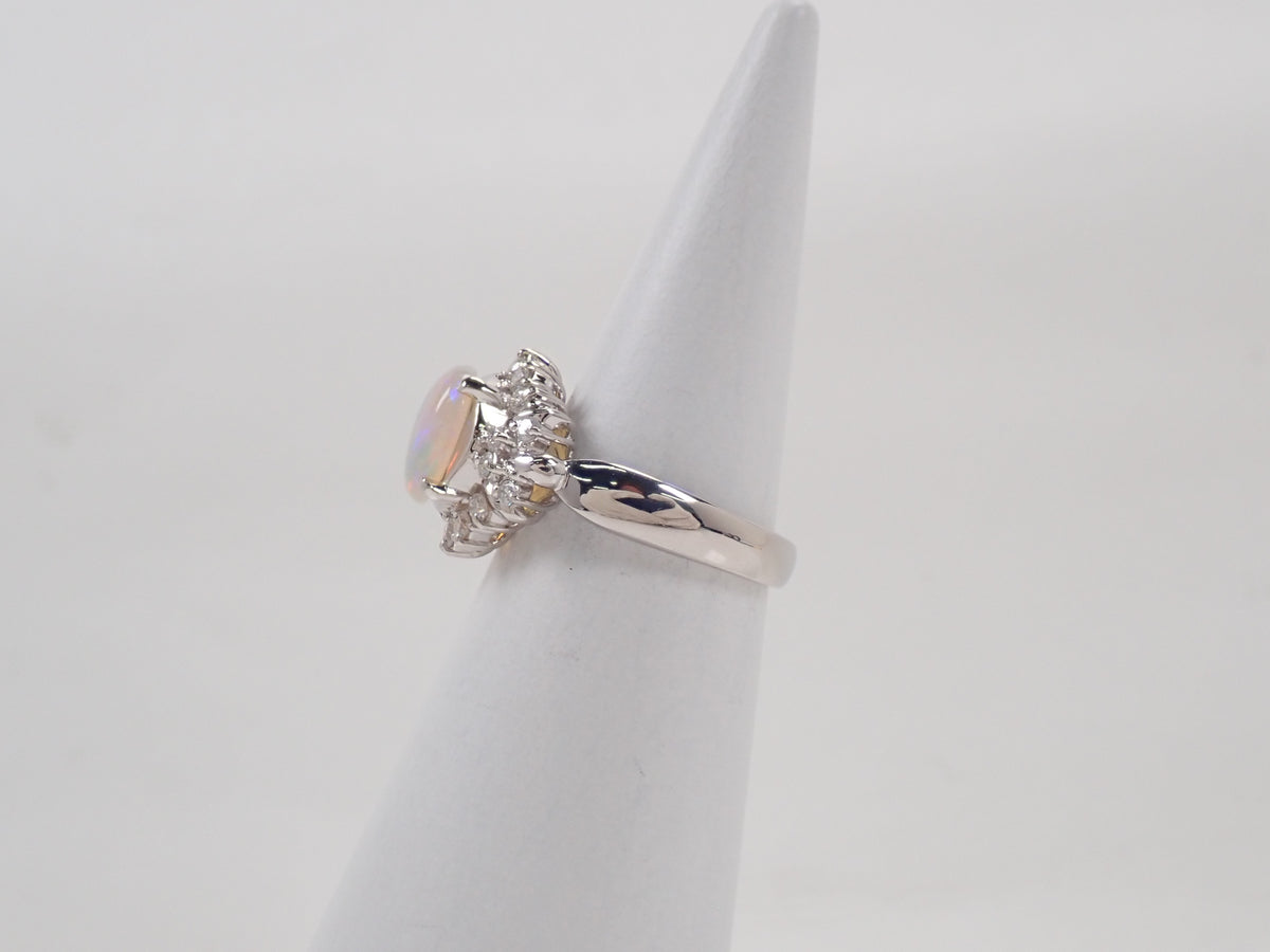 Pt900 オパール 1.10ct ダイヤモンド0.46ctリング
