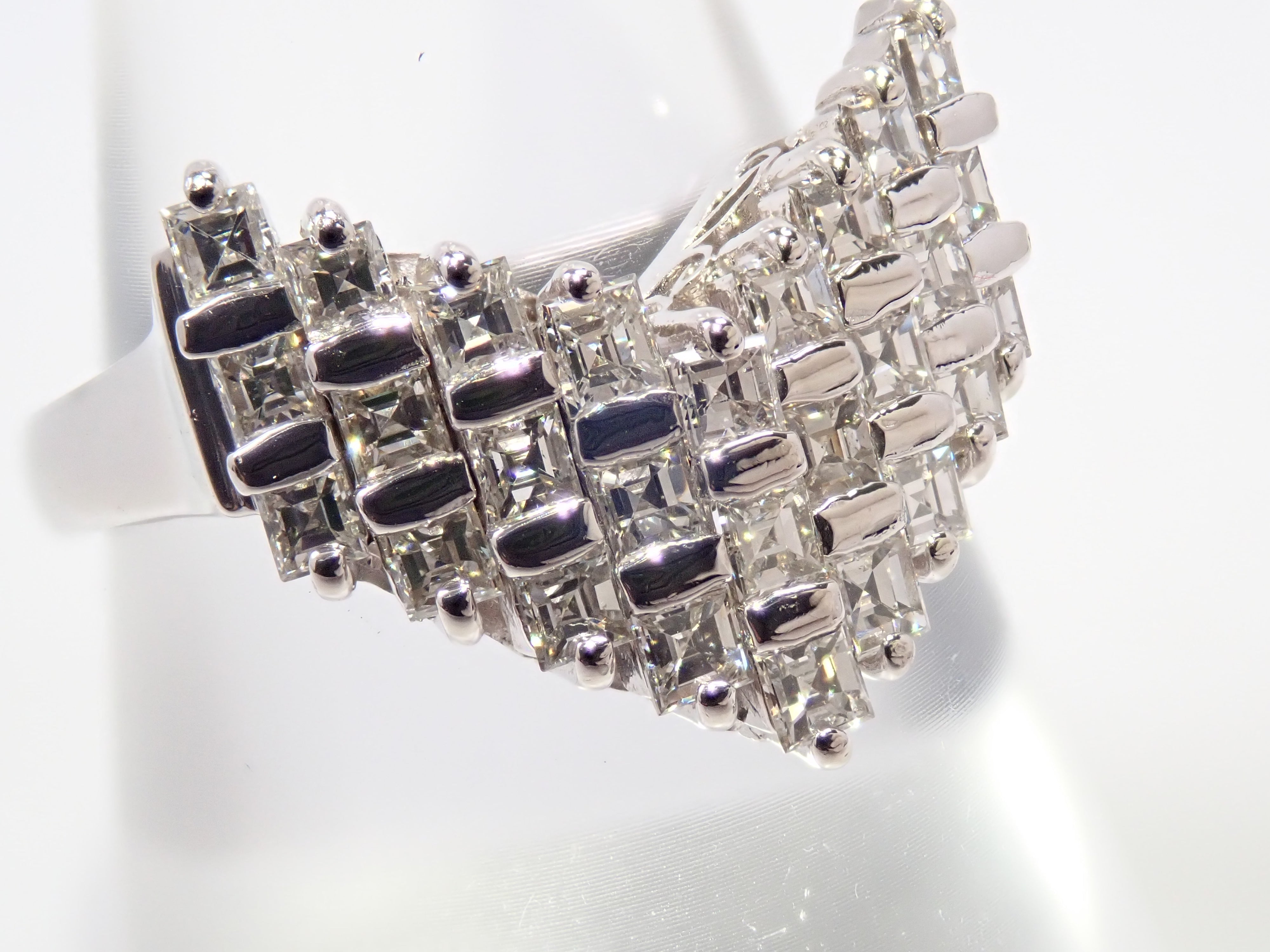 Pt900 ダイヤモンド 1.00ct V字リング