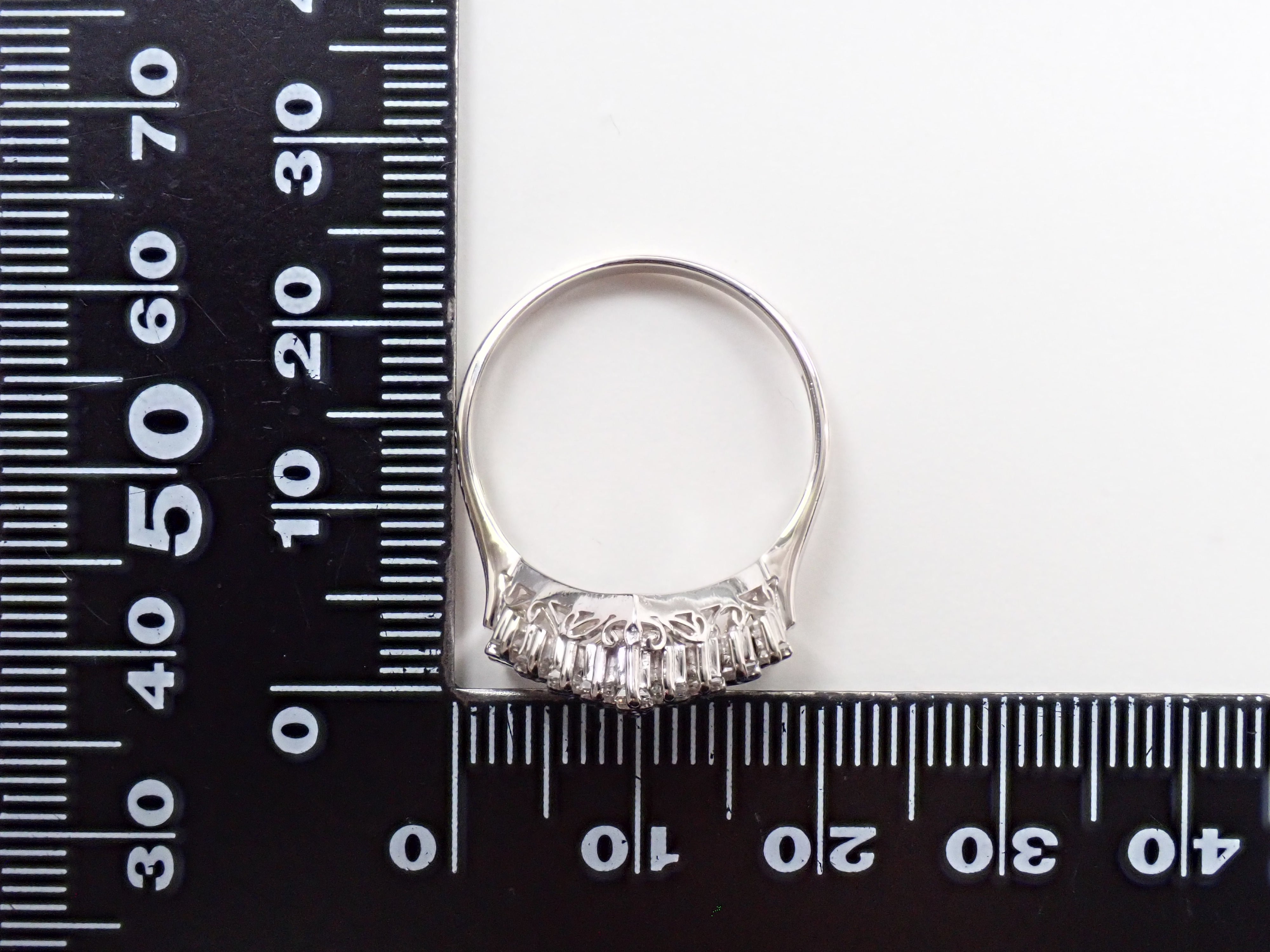 Pt900 ダイヤモンド 1.00ct V字リング
