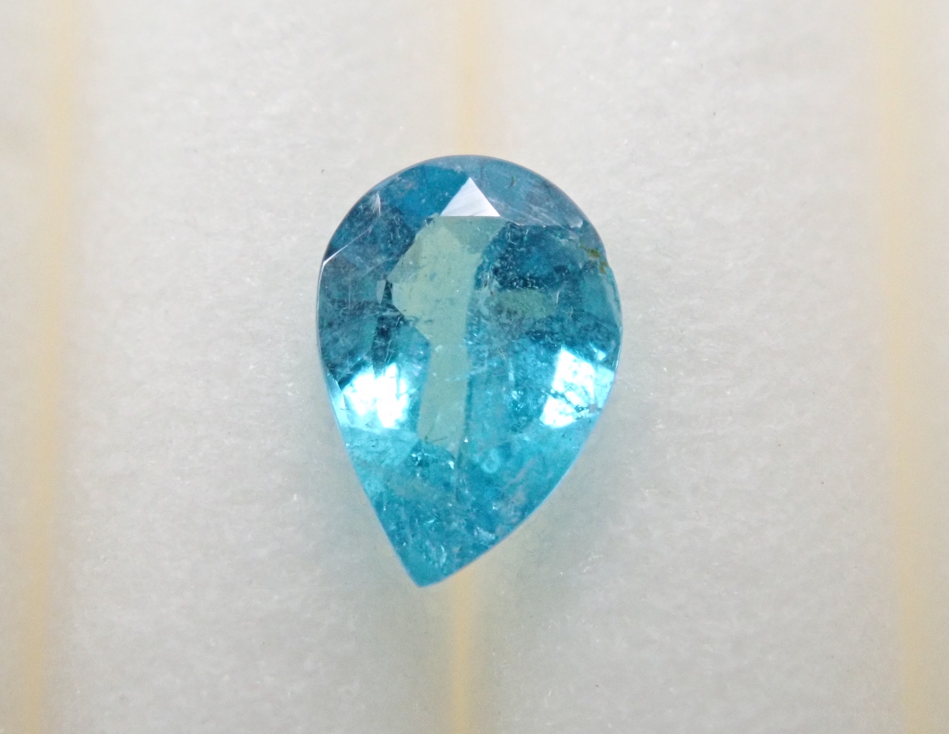ブラジル産パライバトルマリン 0.120ct《エイトリータ》ルース(CuO:2.0%、MnO:0.7%)
