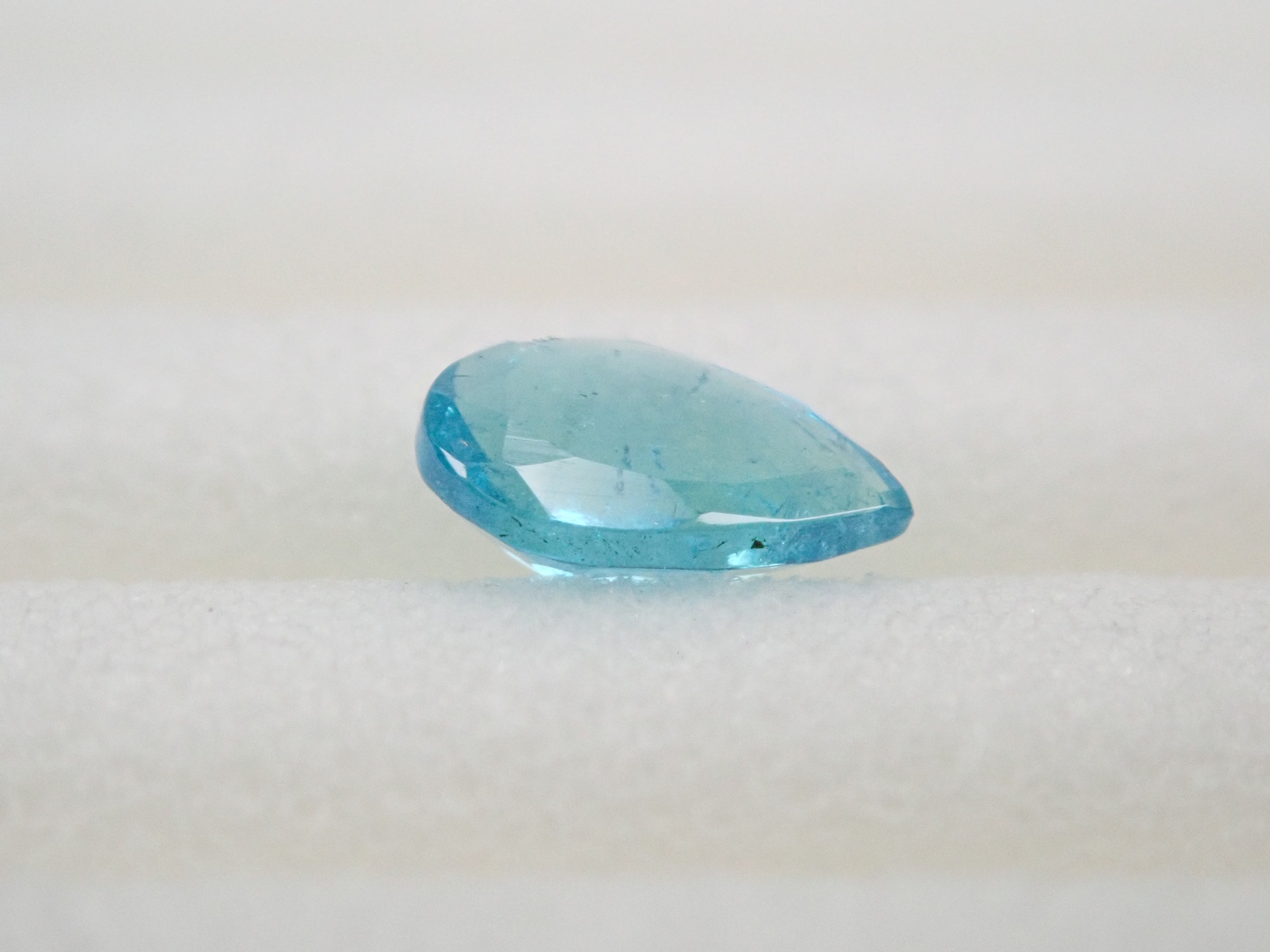 ブラジル産パライバトルマリン 0.120ct《エイトリータ》ルース(CuO:2.0%、MnO:0.7%)