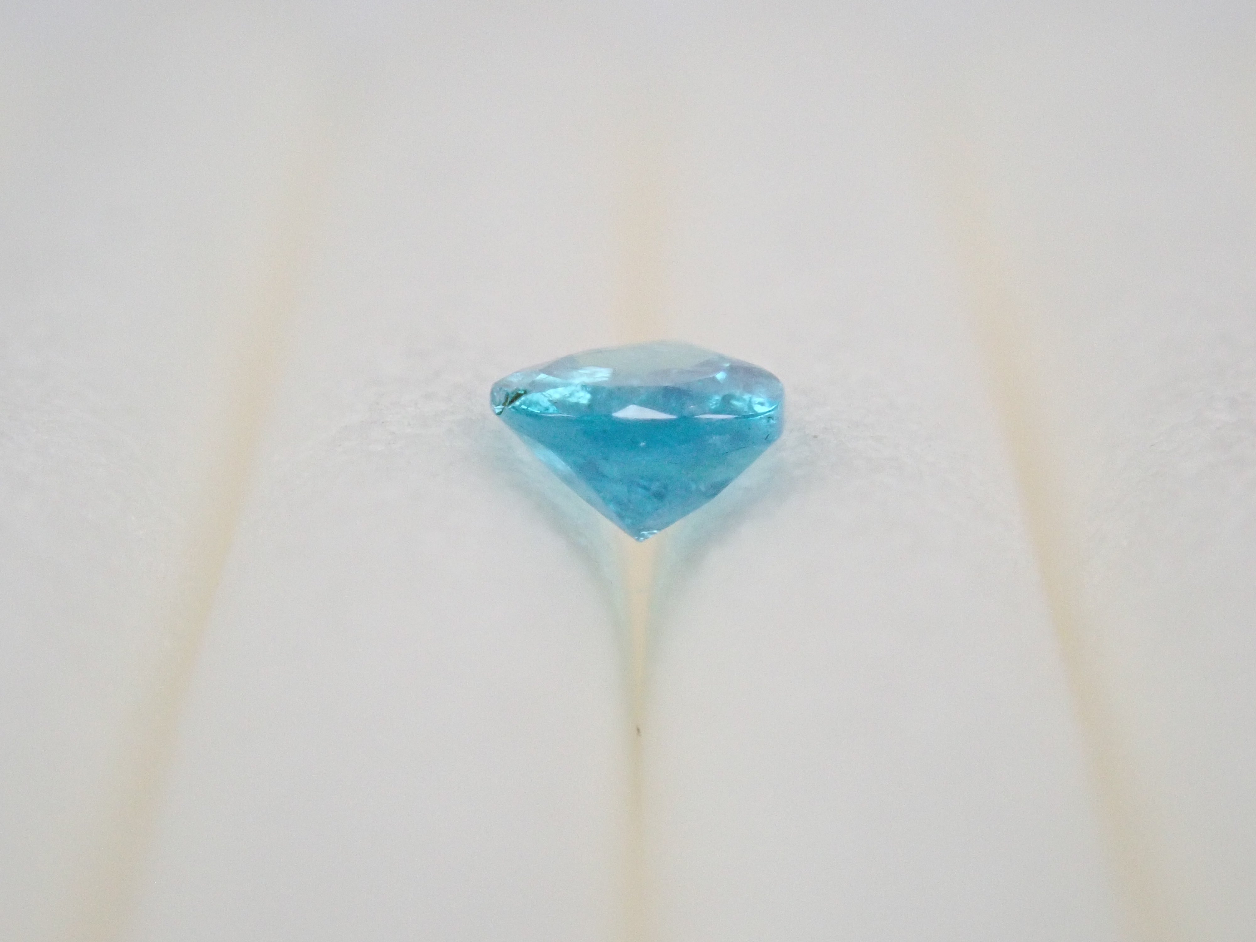 ブラジル産パライバトルマリン 0.120ct《エイトリータ》ルース(CuO:2.0%、MnO:0.7%)