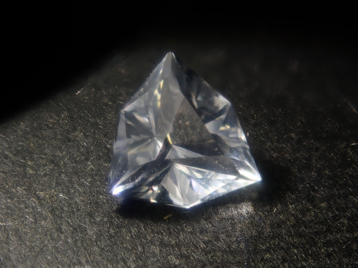 【9/15 22時販売】ブラジル産ゴーシェナイト 0.358ctルース