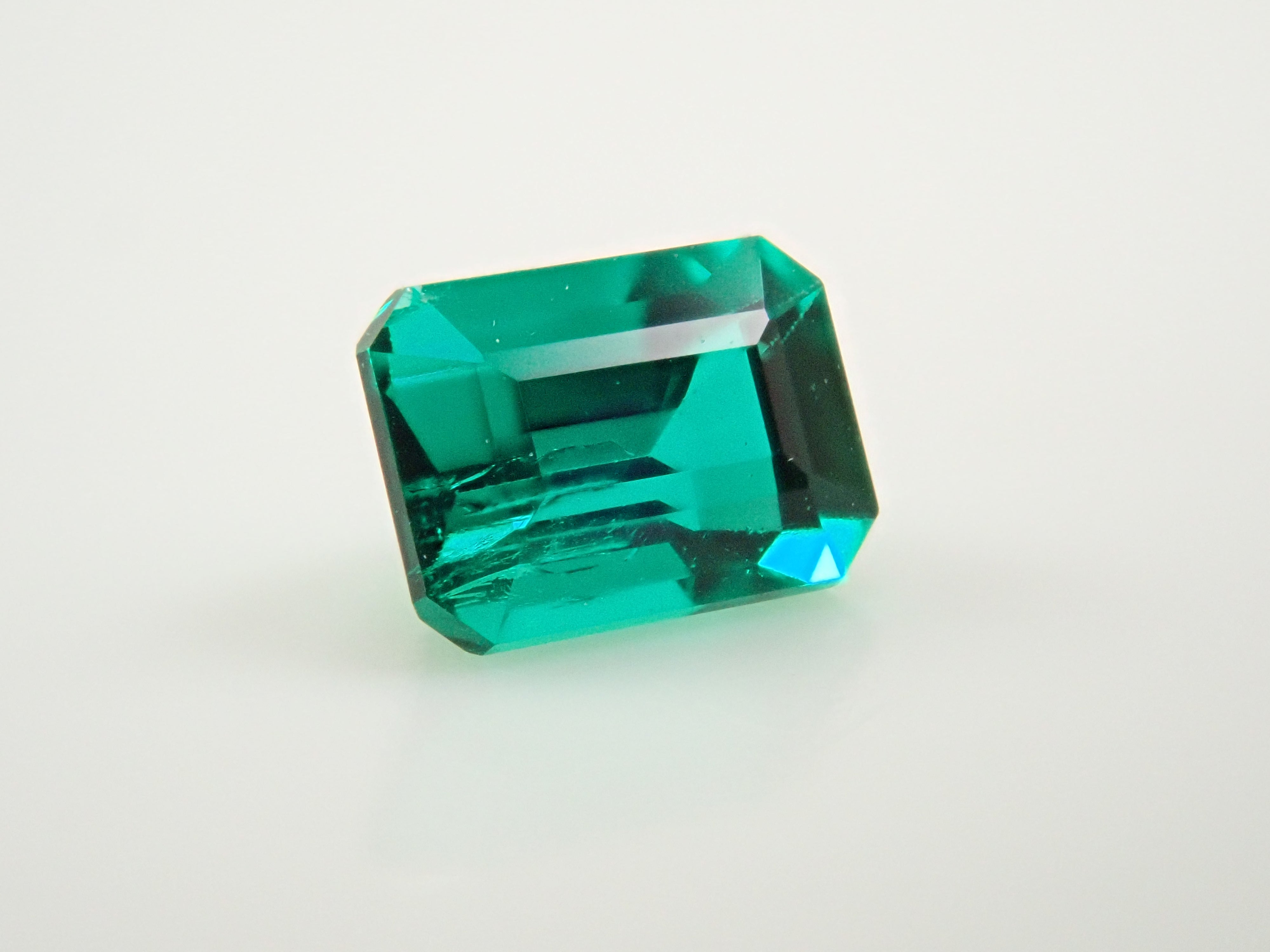 【12560392掲載】コロンビア産ノンオイルエメラルド 0.120ctルース