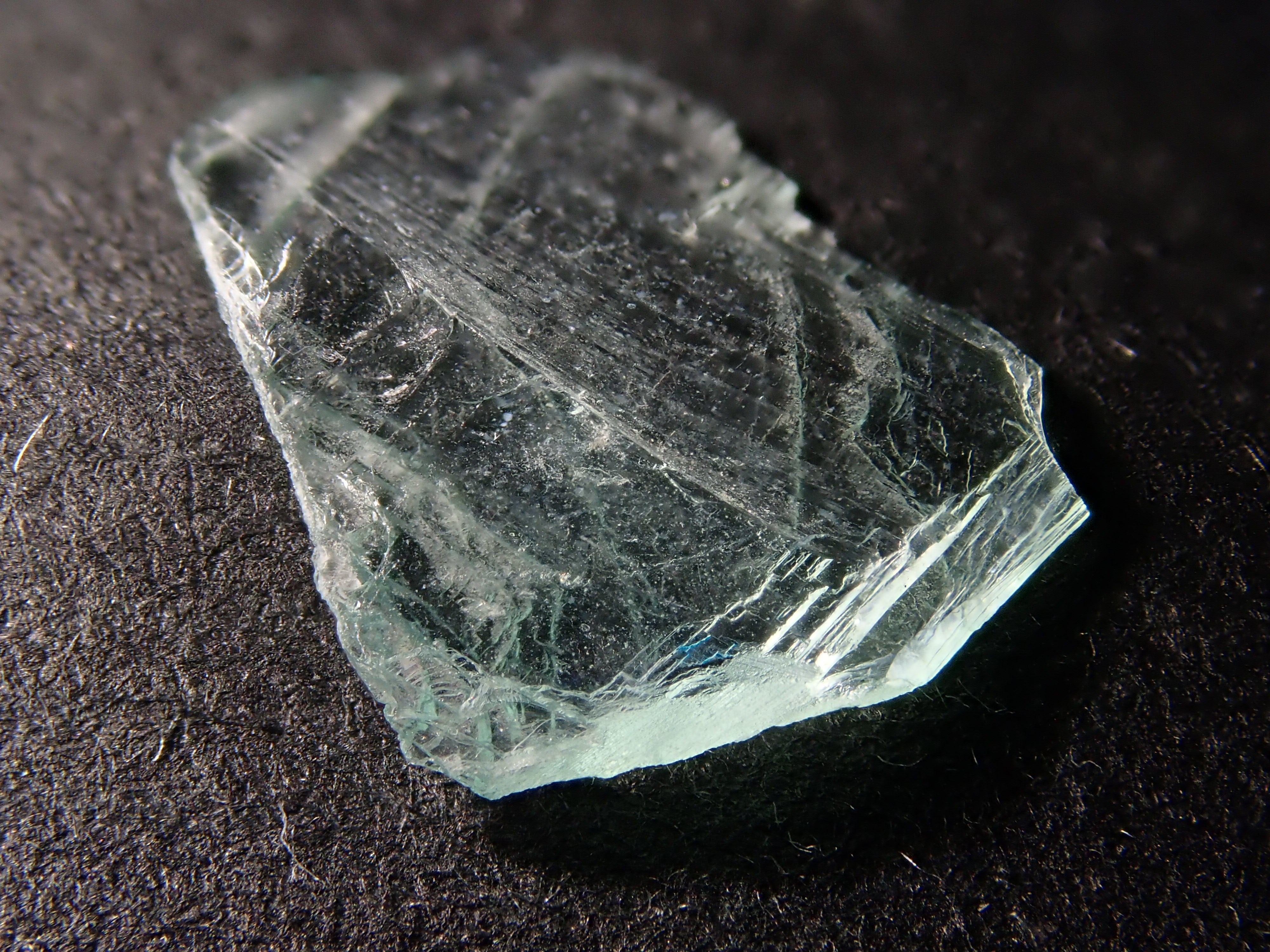 【12560205掲載】フォスフォフィライト 0.741ct原石