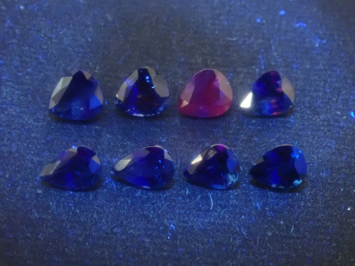【9/18 22時販売】《限定8石》スリランカ産サファイア1石ルース(ペアシェイプカット,平均0.25ct)《複数購入割引有》