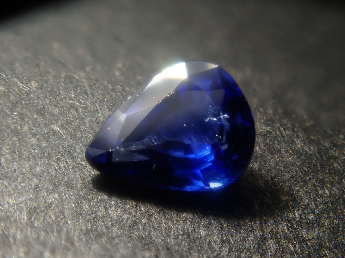 【9/18 22時販売】《限定8石》スリランカ産サファイア1石ルース(ペアシェイプカット,平均0.25ct)《複数購入割引有》