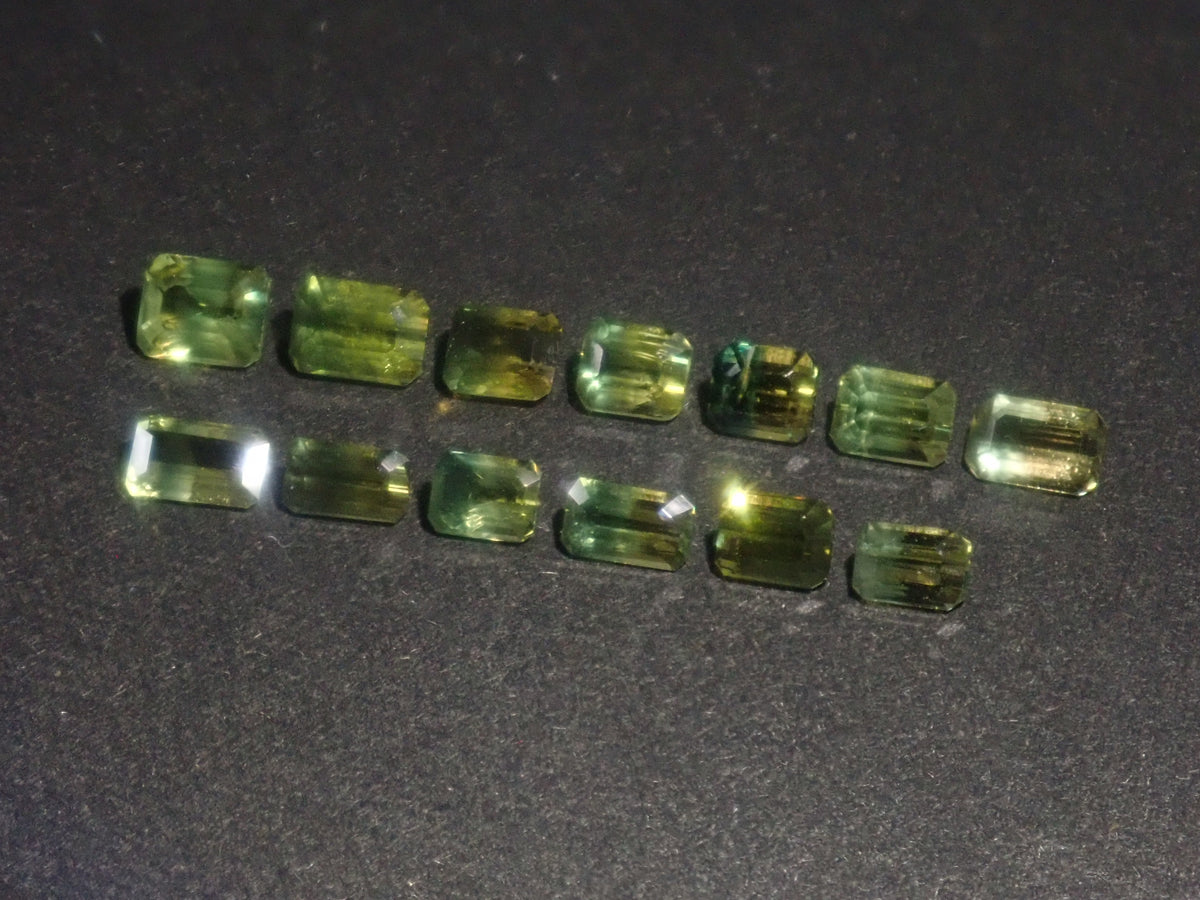 【9/ 22:00 Release】 《Limited to 13 stones》 Bicolor Sapphire, Avg 0.27ct 《Multi-buy discount available》