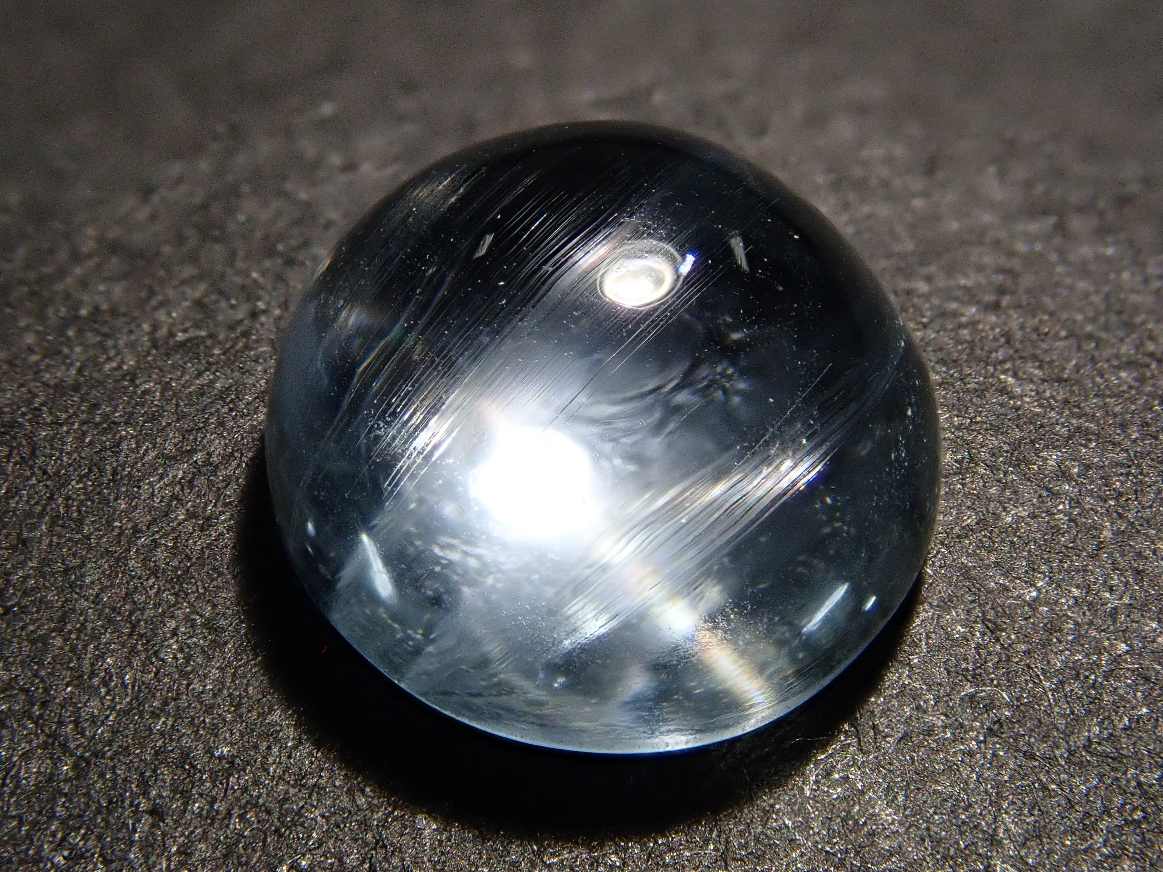 【12560377掲載】ブルートパーズキャッツアイ 3.538ctルース