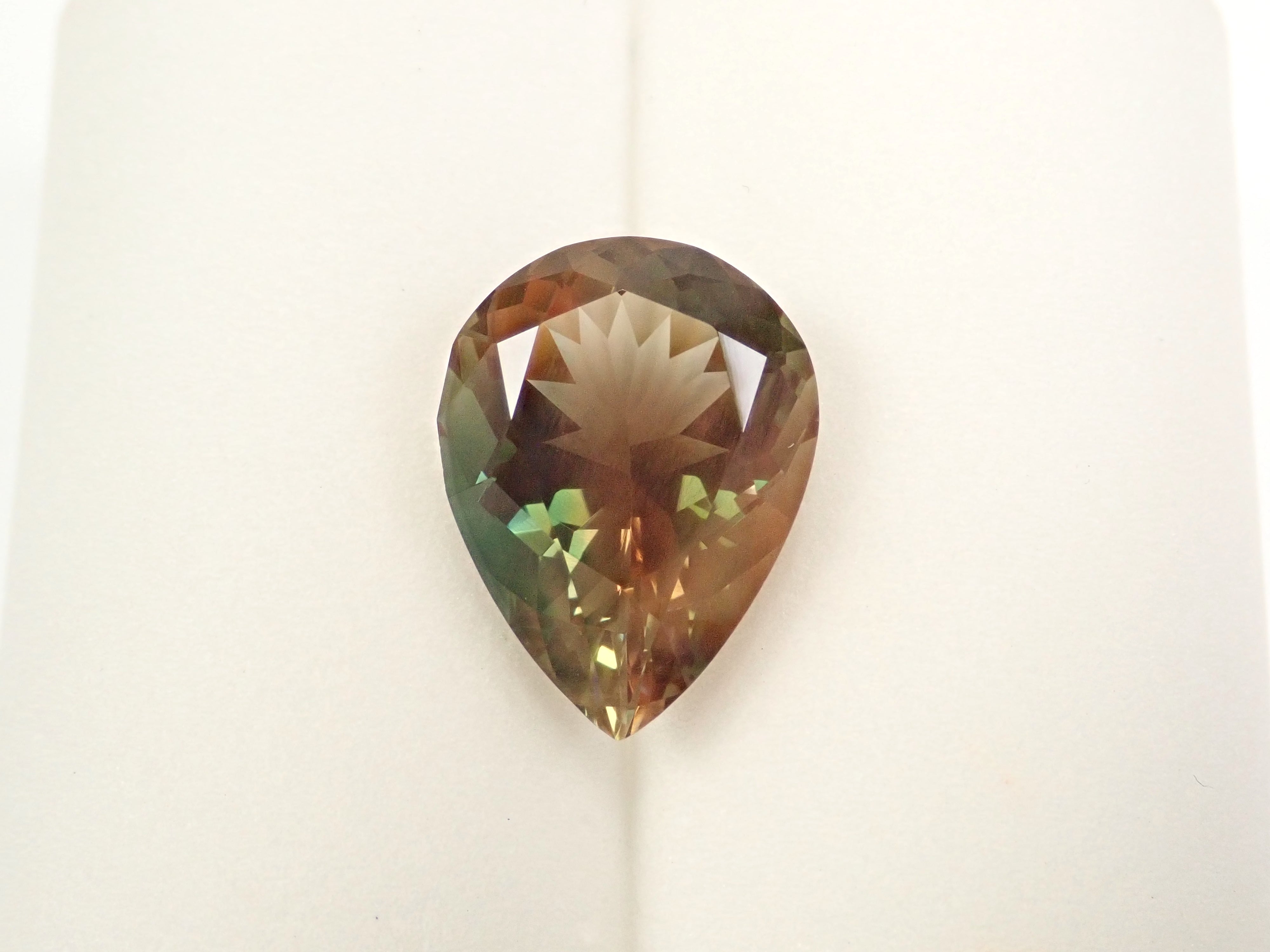 【2/8 22時販売】アメリカ産オレゴンサンストーン 8.338ctルース