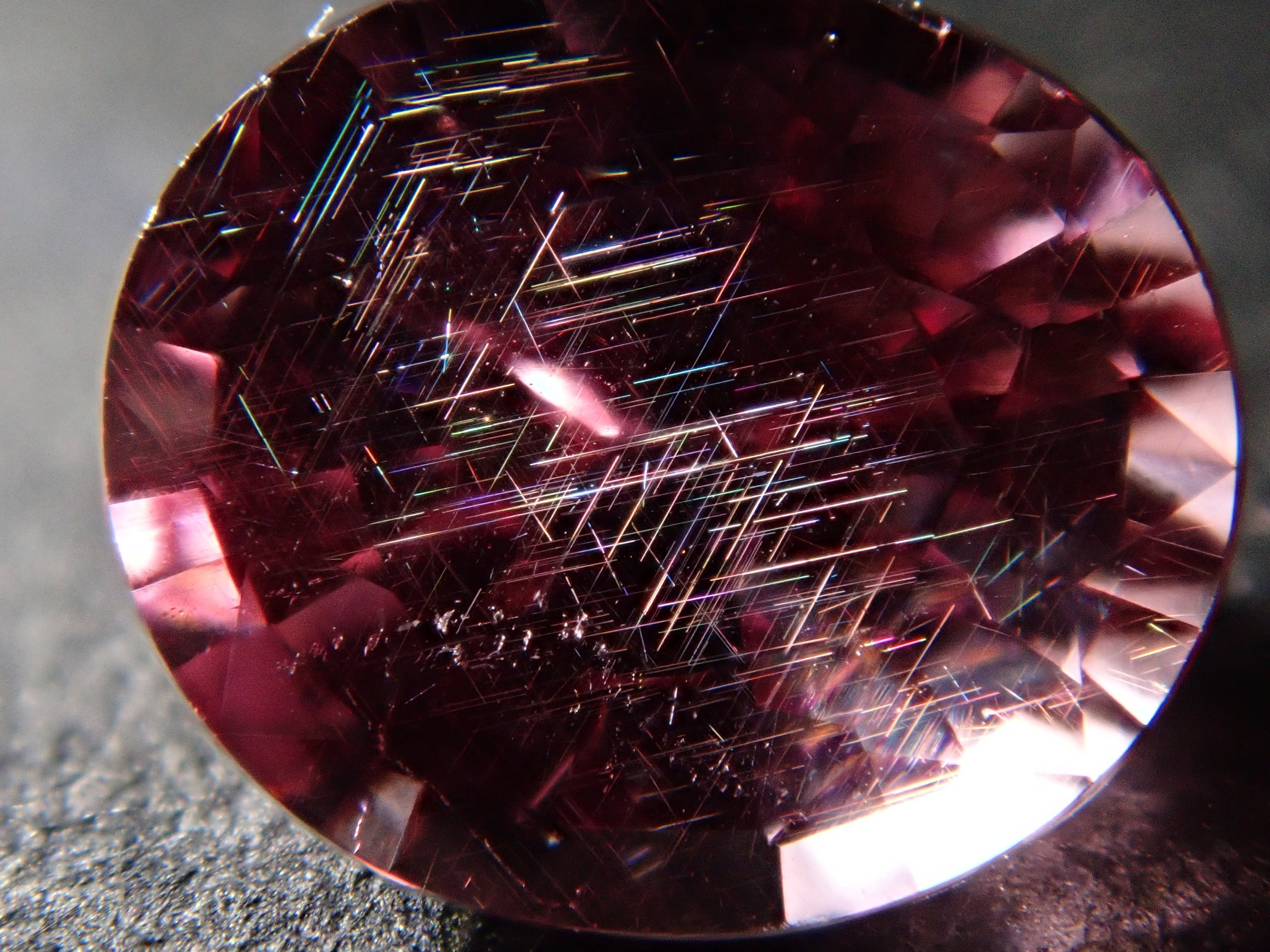 【12560367掲載】ドラゴンガーネット 1.181ctルース