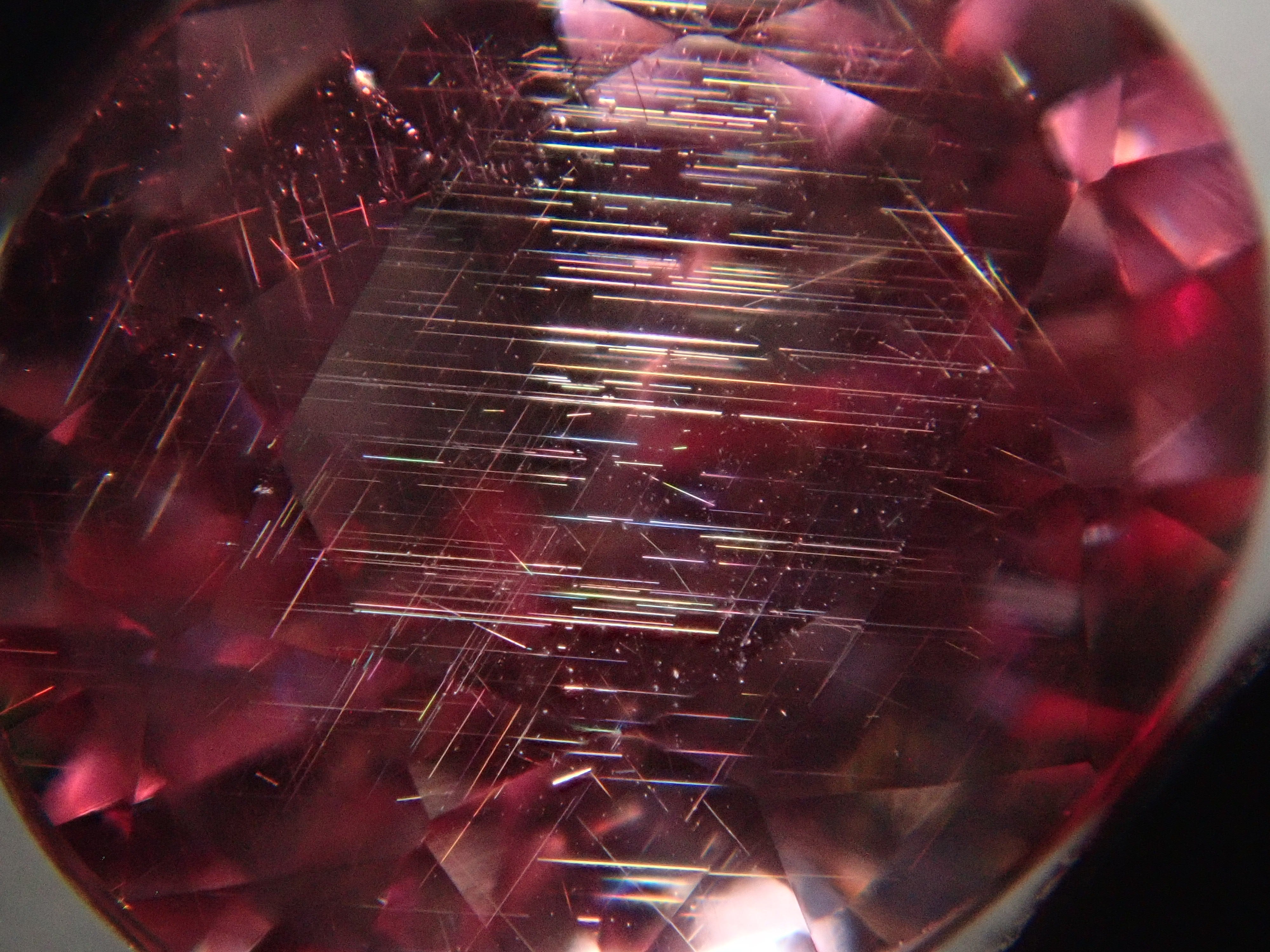 【12560367掲載】ドラゴンガーネット 1.181ctルース