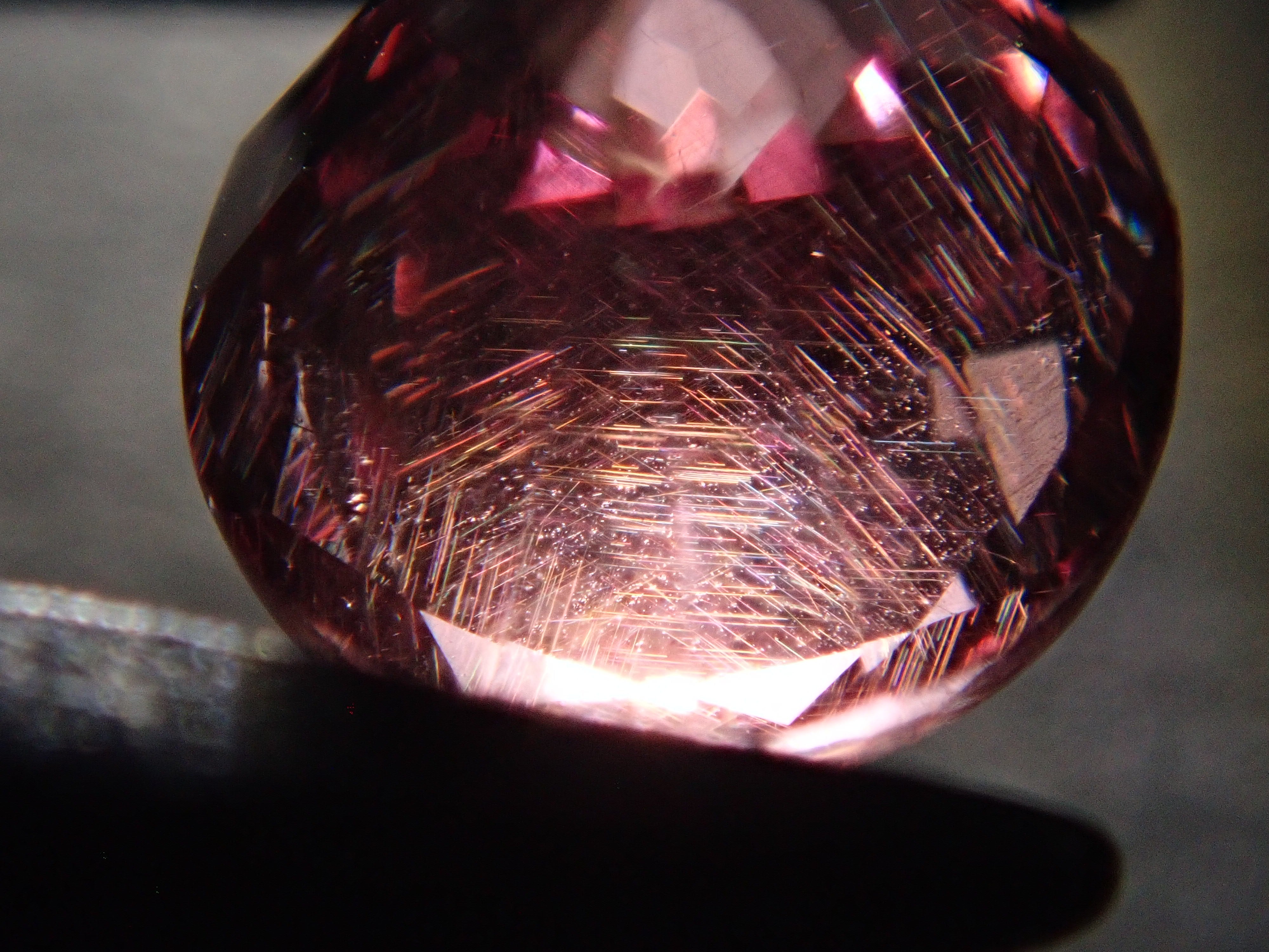 【12560367掲載】ドラゴンガーネット 1.181ctルース