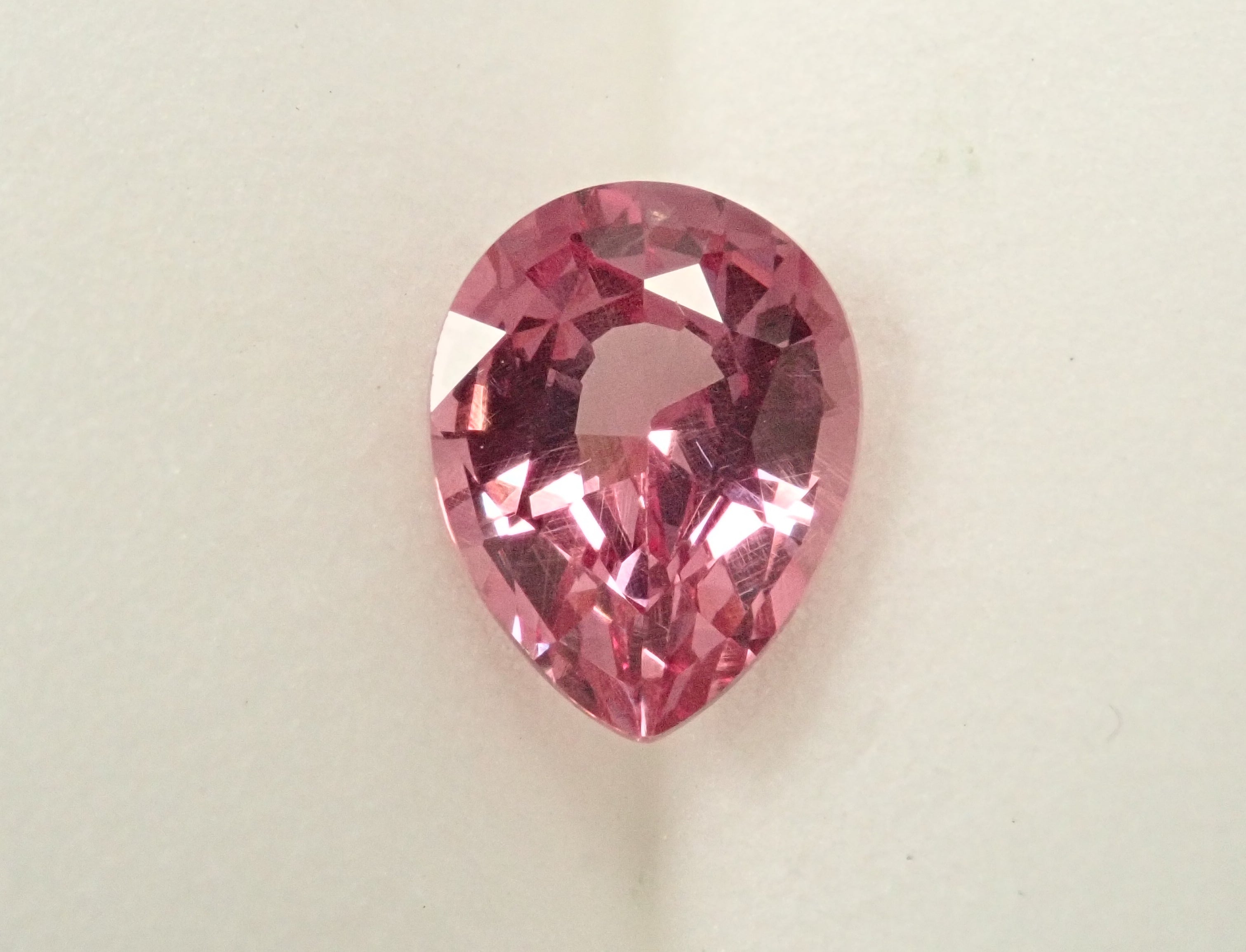 【1/8 22時販売】タンザニア産ドラゴンガーネット 1.042ctルース