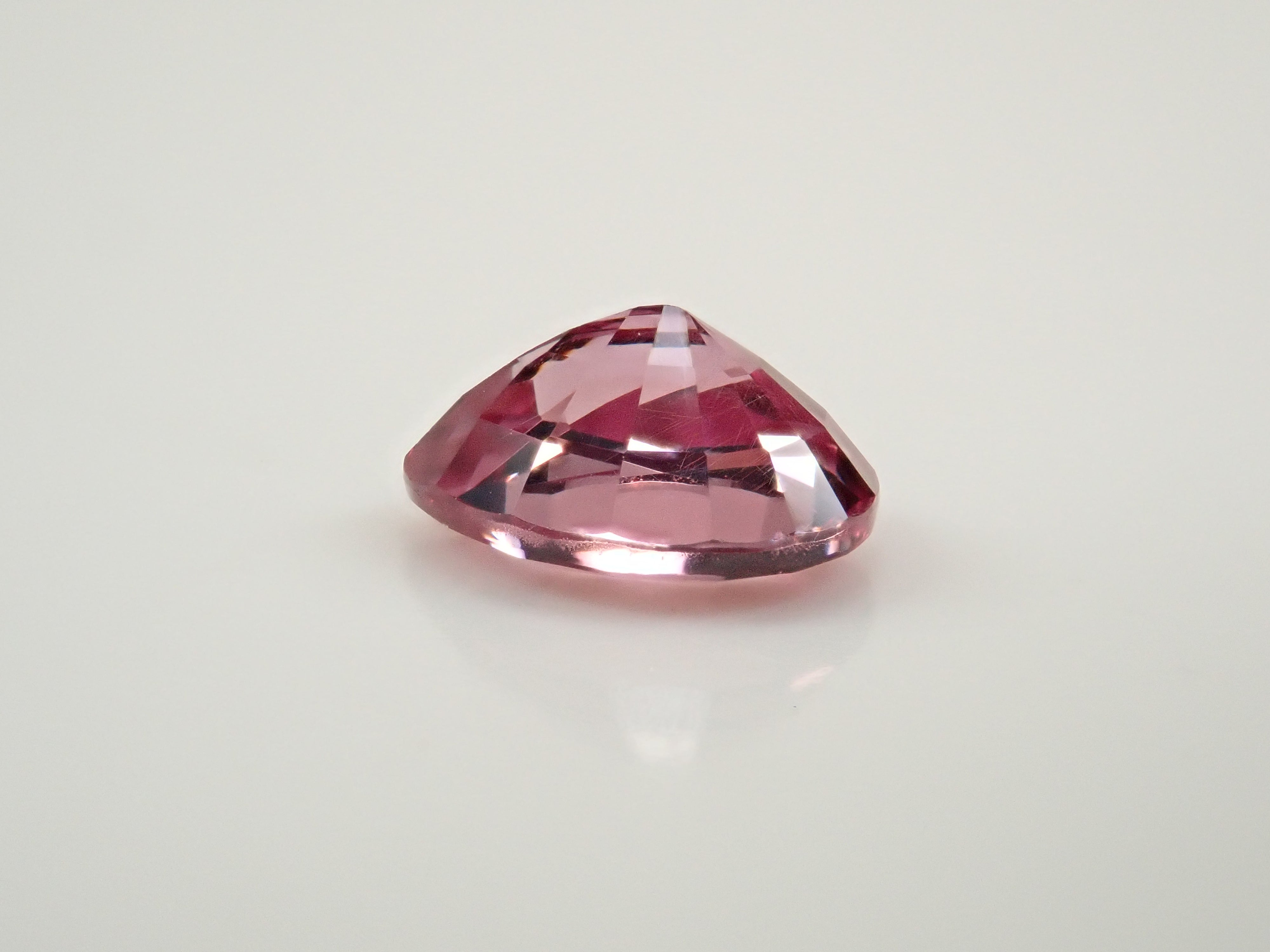 【12560368掲載】ドラゴンガーネット 1.042ctルース