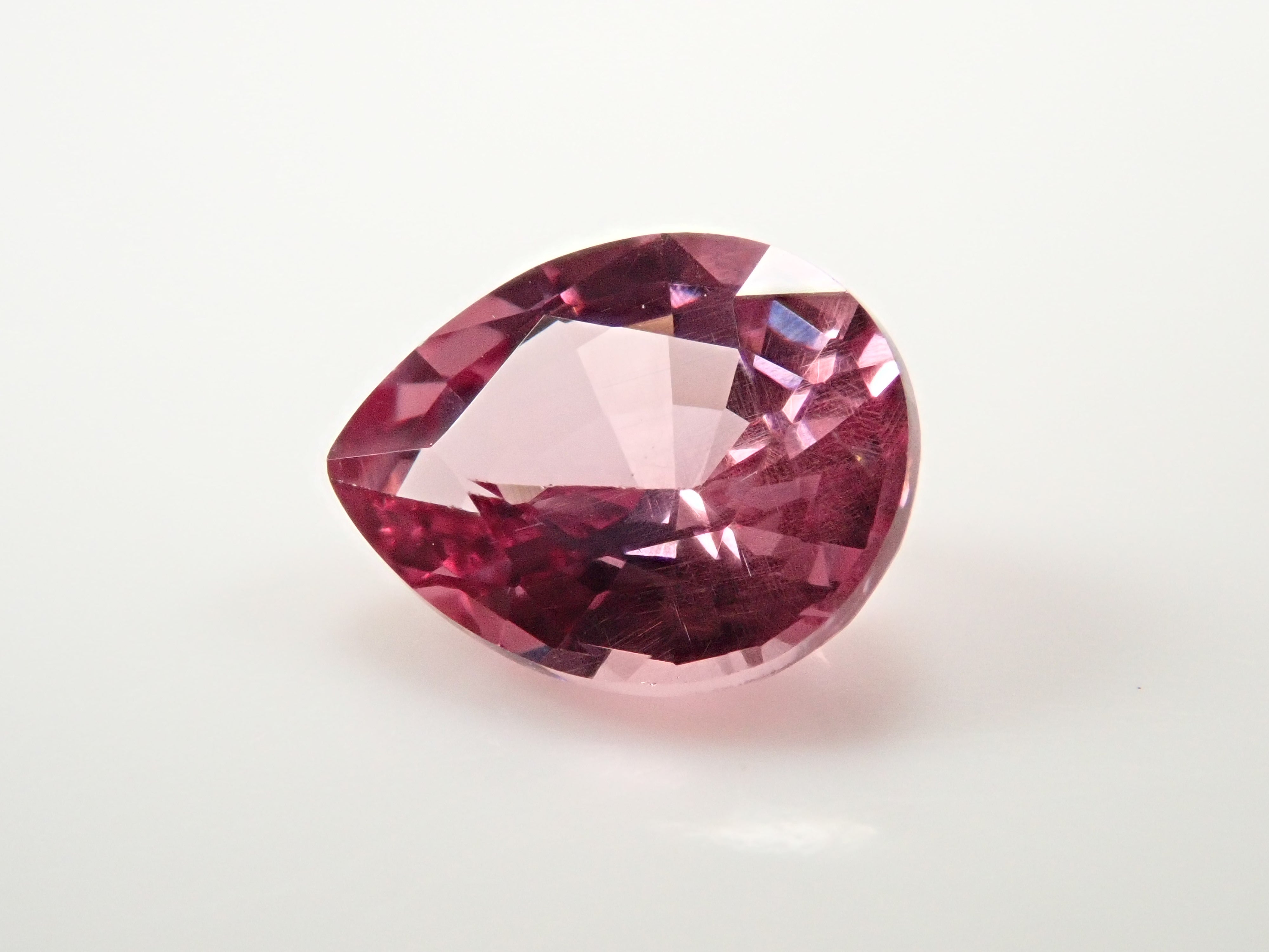 【12560368掲載】ドラゴンガーネット 1.042ctルース