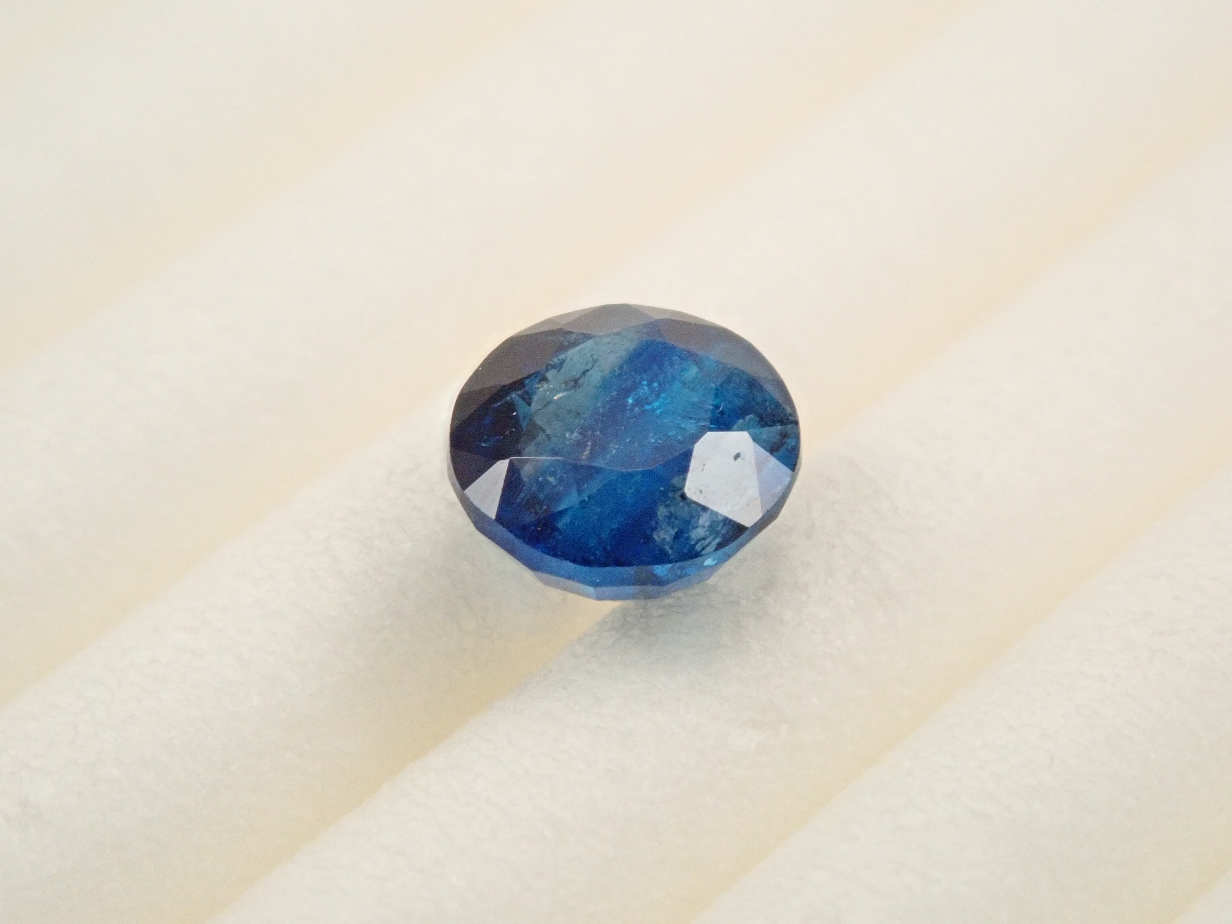 【12560352掲載】ジンバブエ産ユークレース 0.397ctルース