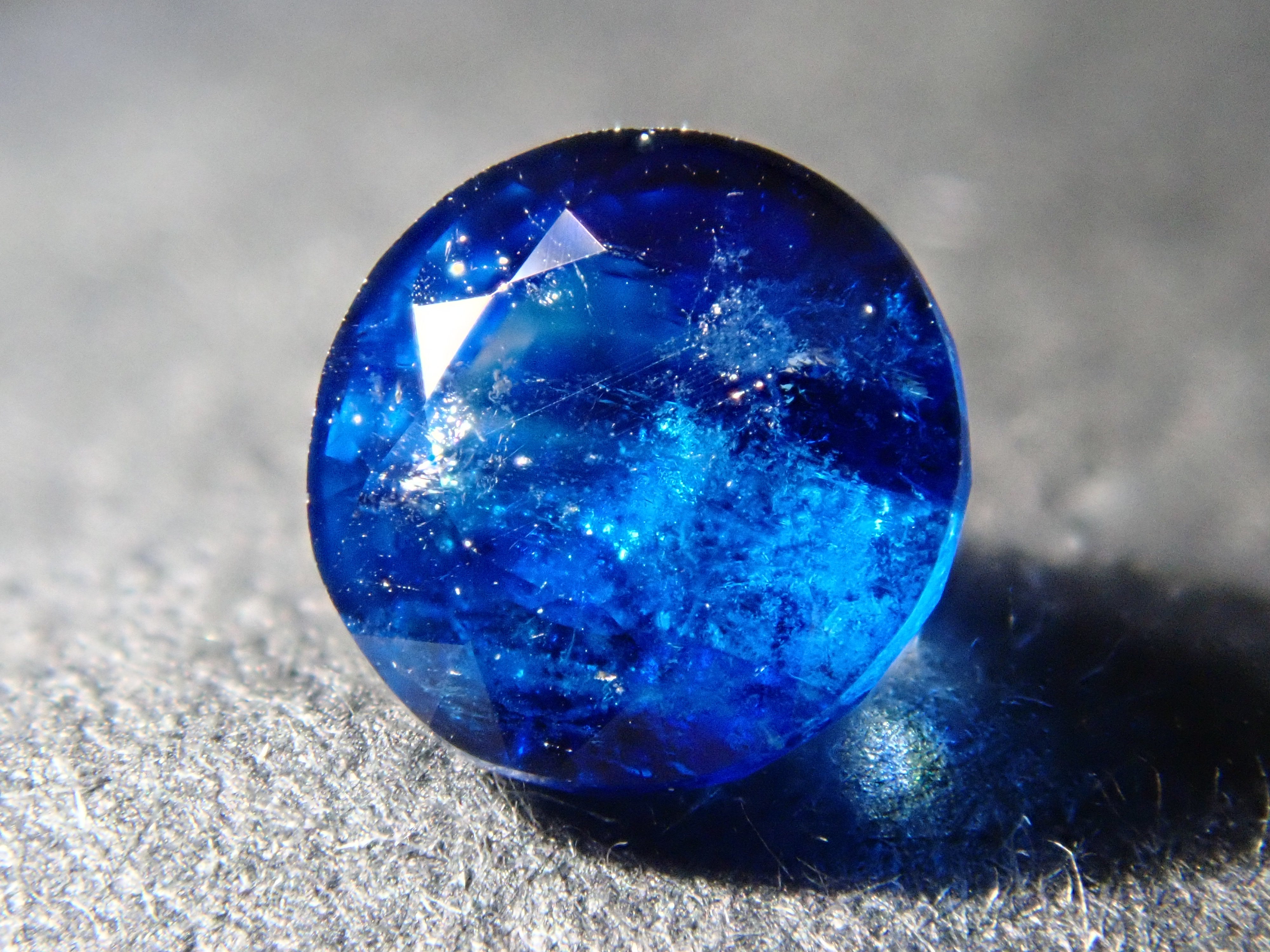 【12560352掲載】ジンバブエ産ユークレース 0.397ctルース